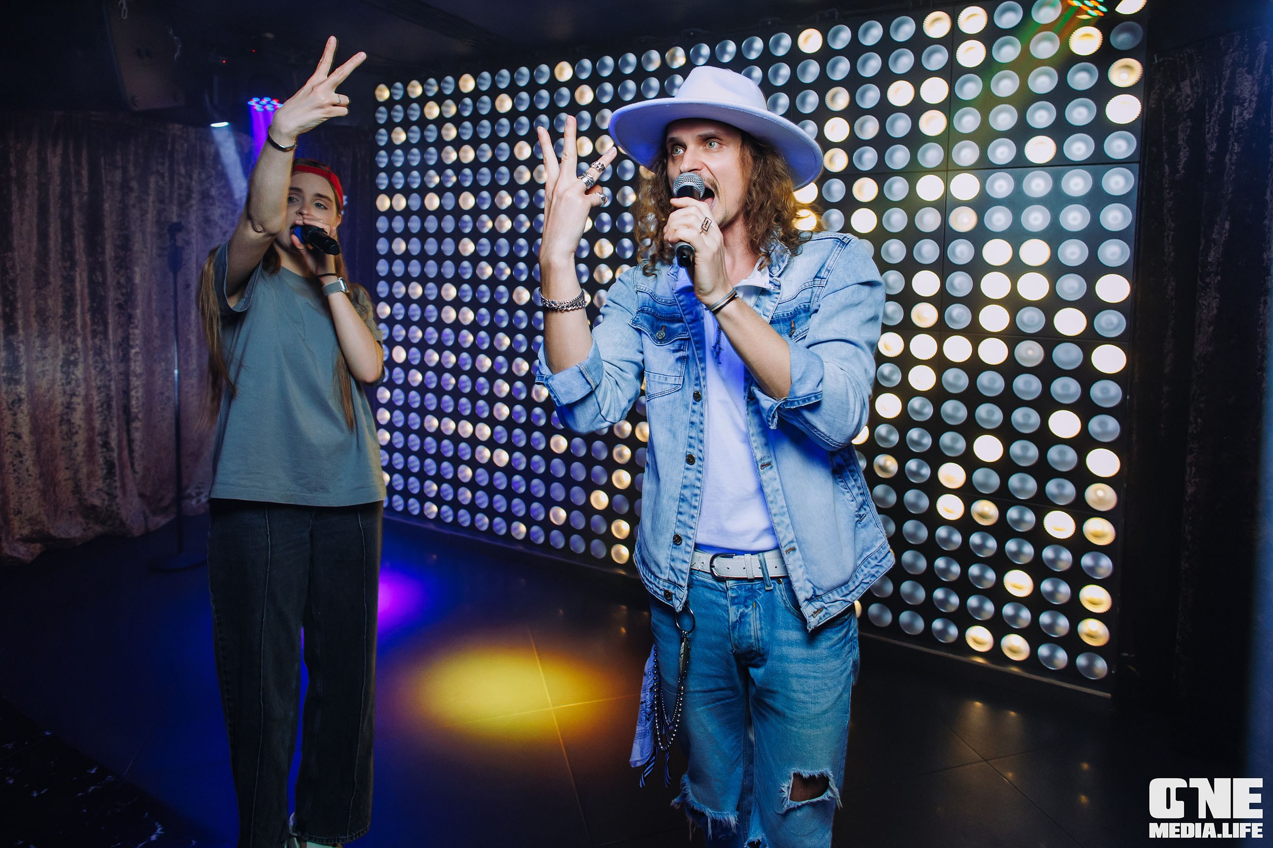 Фоторепортаж из караоке-клубе Эйфория. One Media Life: фоторепортажи, фотоотчеты с мероприятий и заведений