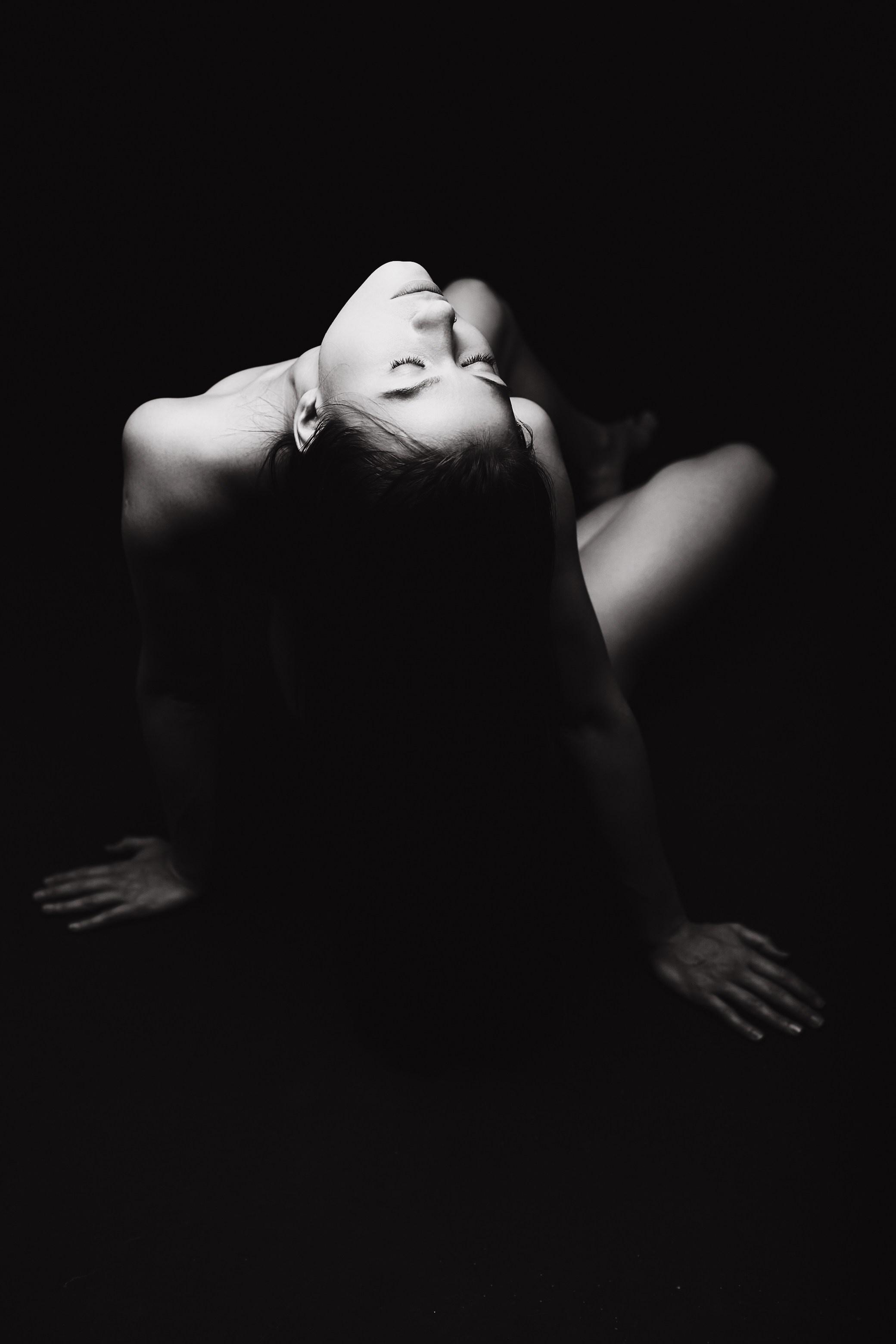 Портретный и эротический фотограф Ирина Подборская (18+)