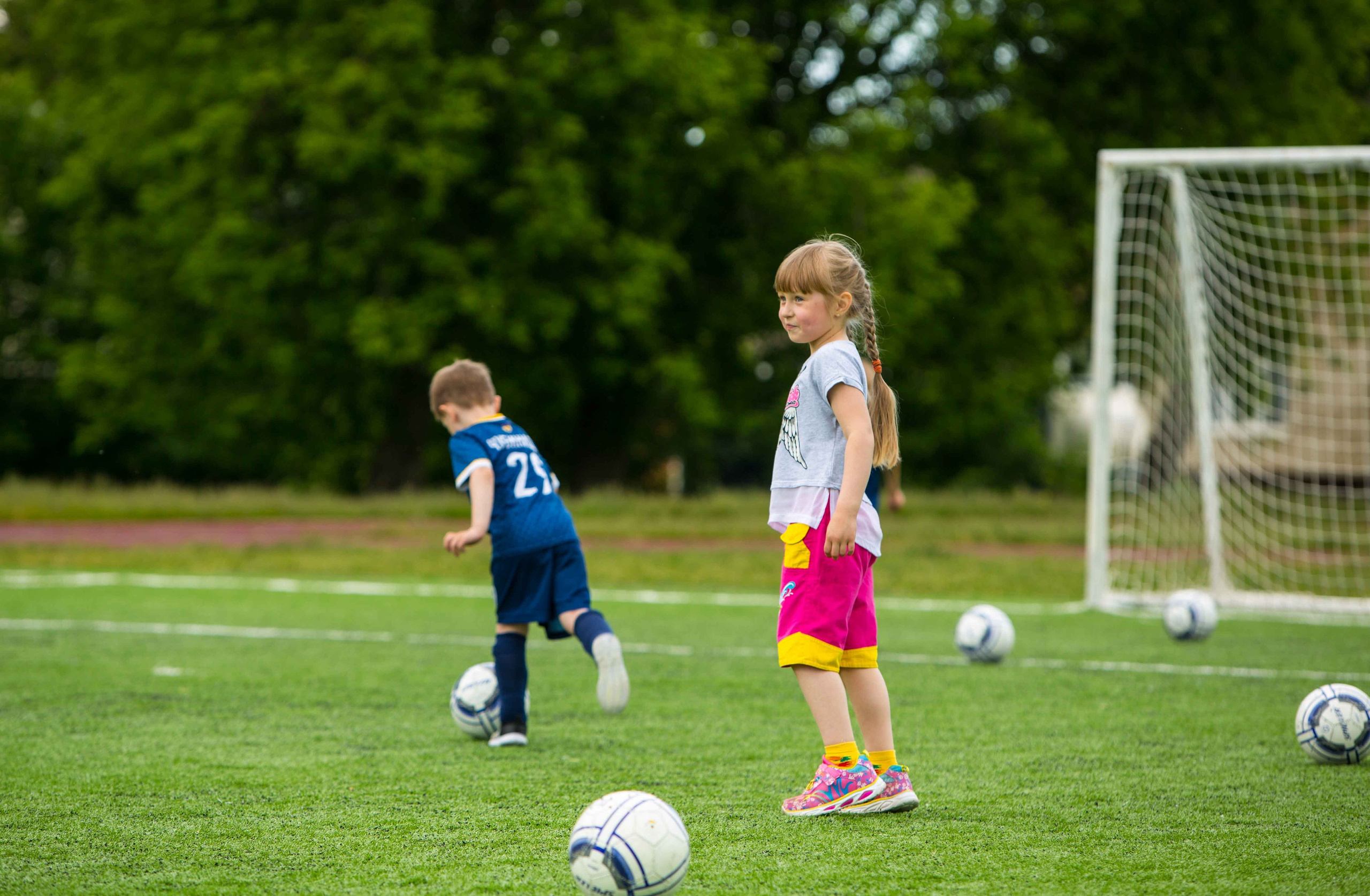 Футбольная школа «Юниор». Выпускные альбомы и школьный фотограф в Подольске, Троицке, Щербинке, Москве и Московской области