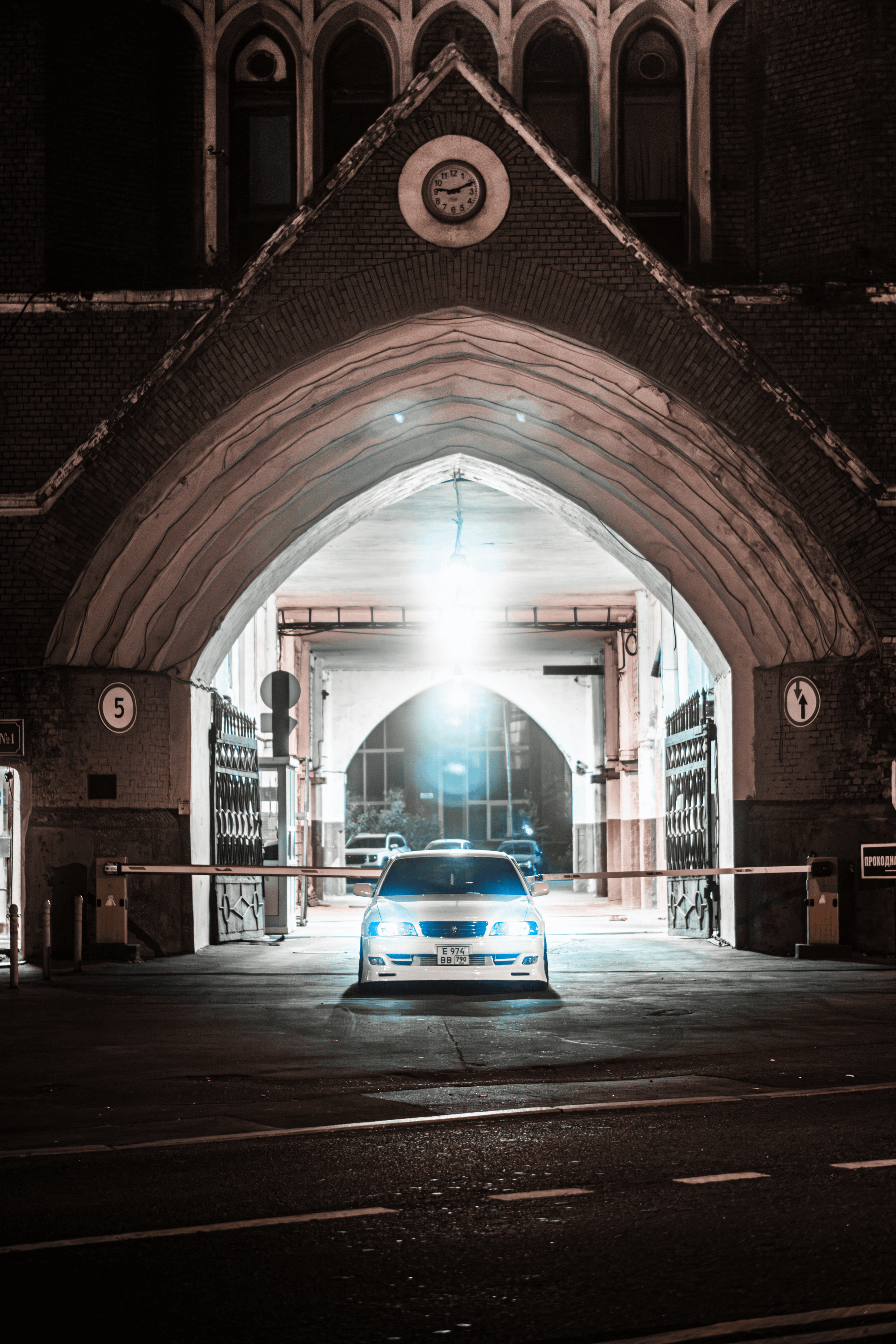 Toyota Chaser JZX100: белая жемчужина