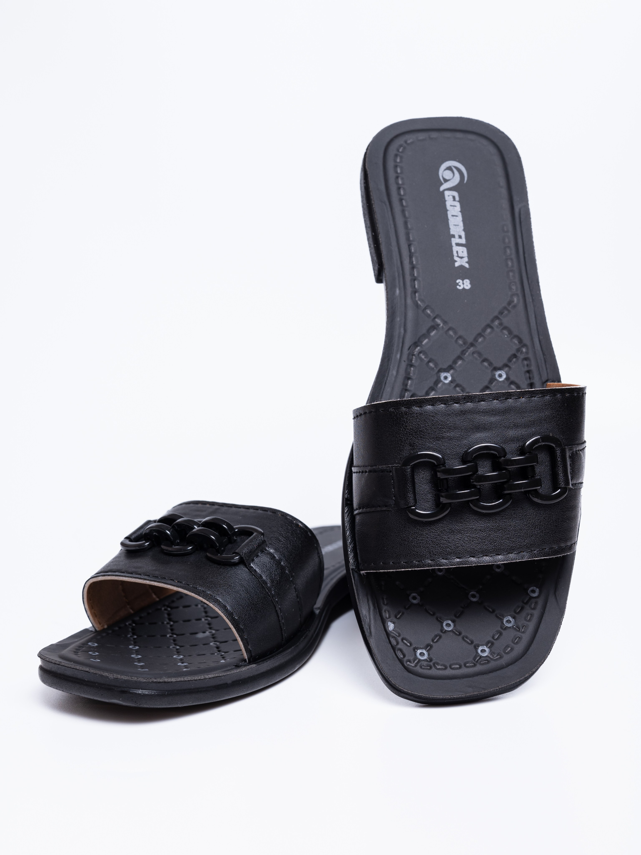 Тапочки. Предметный фотограф, фото для маркетплейсов Пятигорск, КМВ