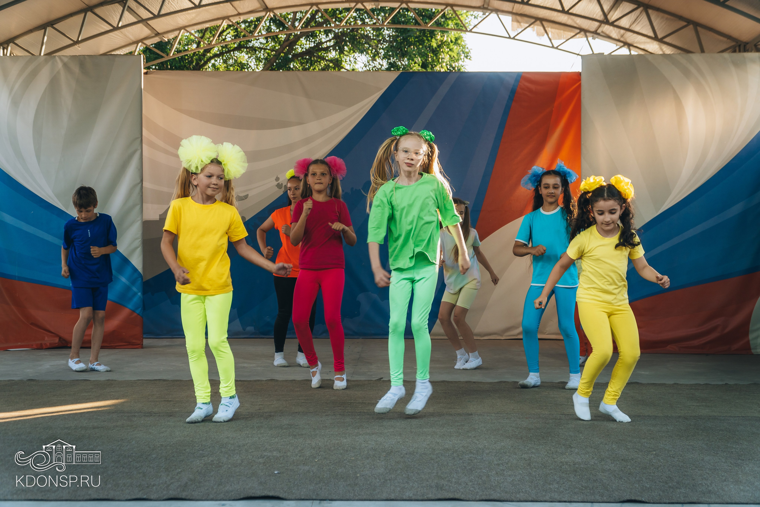 «Разноцветное лето». Новотитаровский Дом культуры