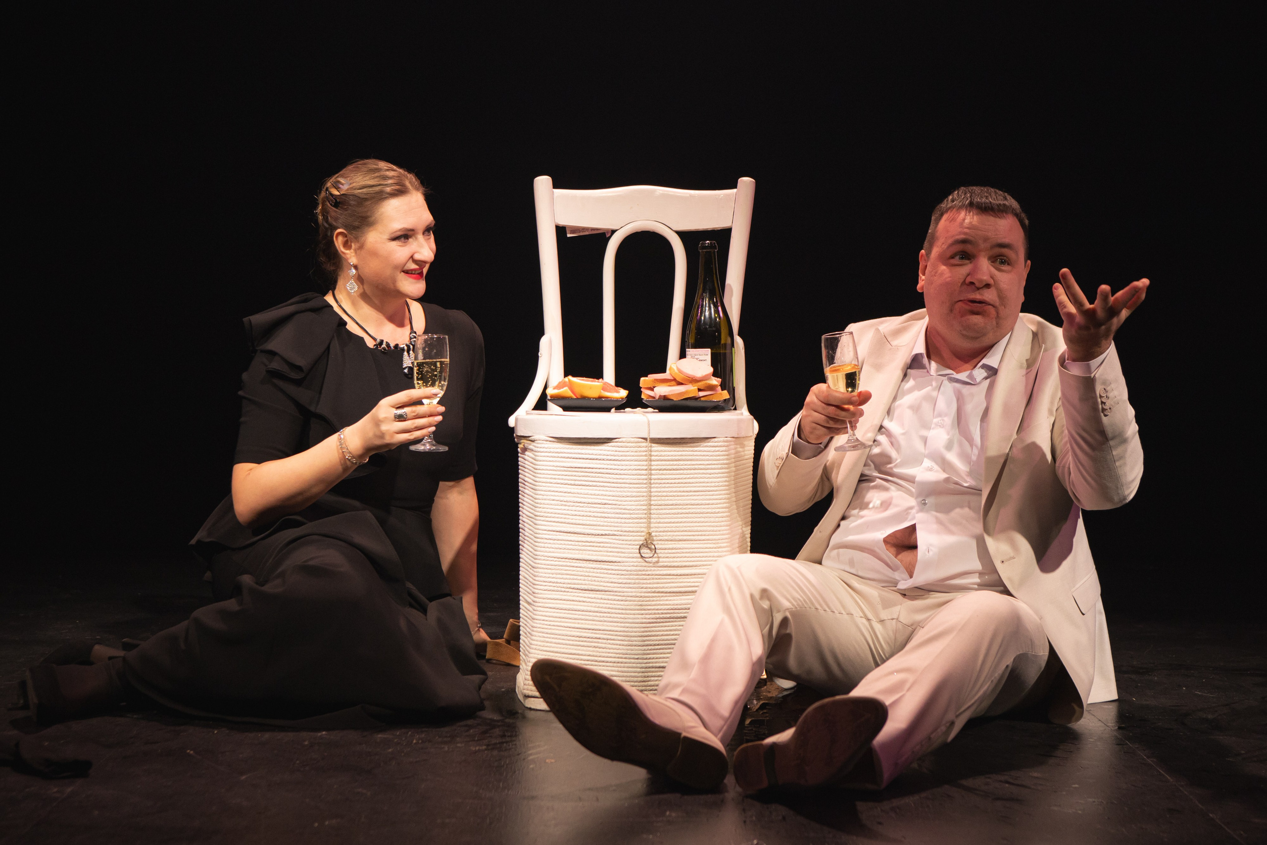 Спектакль «Любовь у сливного бачка». Репортажный фотограф в Перми Денис Голдобин