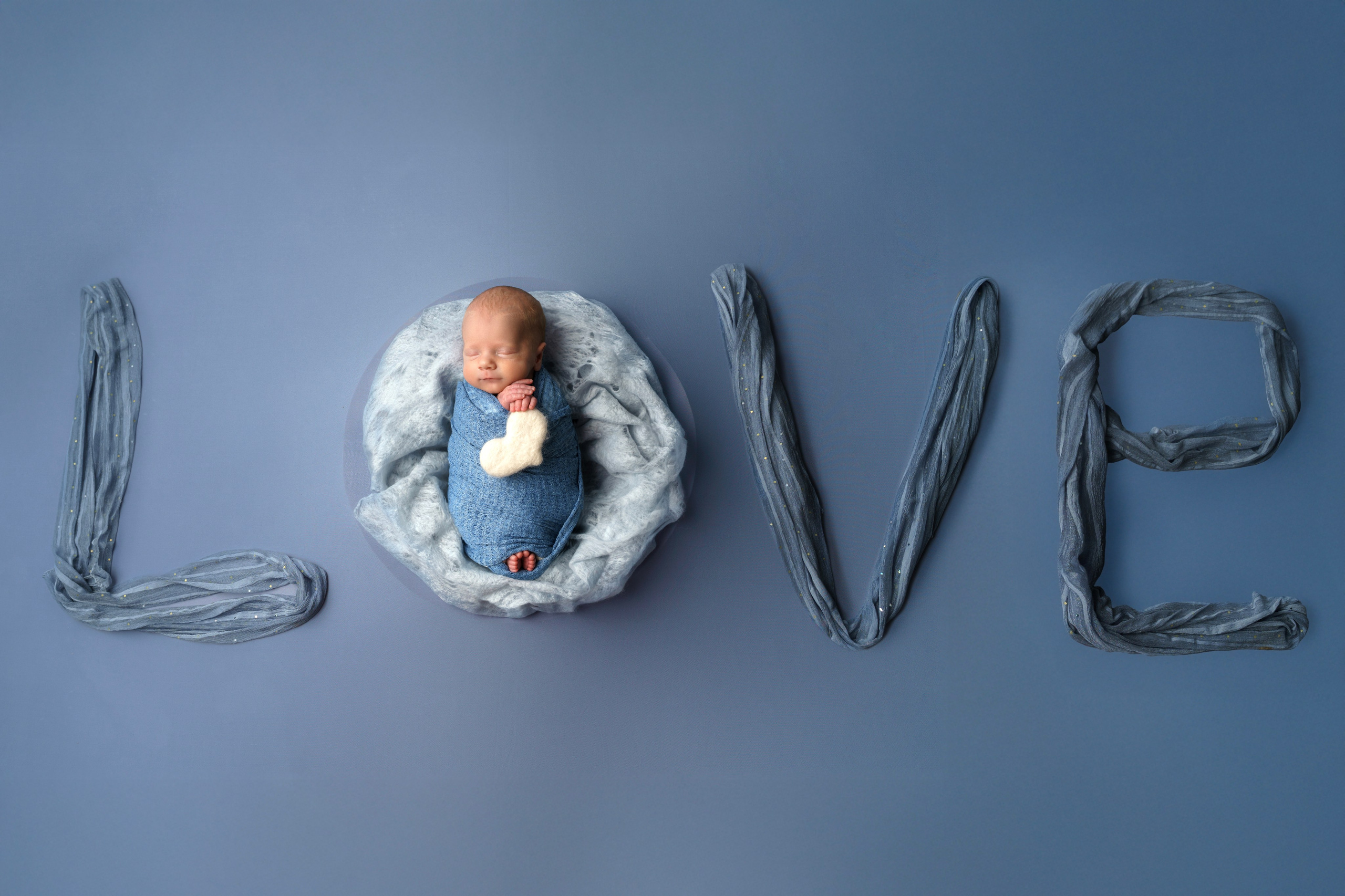 Фотосессия новорожденного (newborn). Фотограф новорожденных, детей до года и беременных в Симферополе