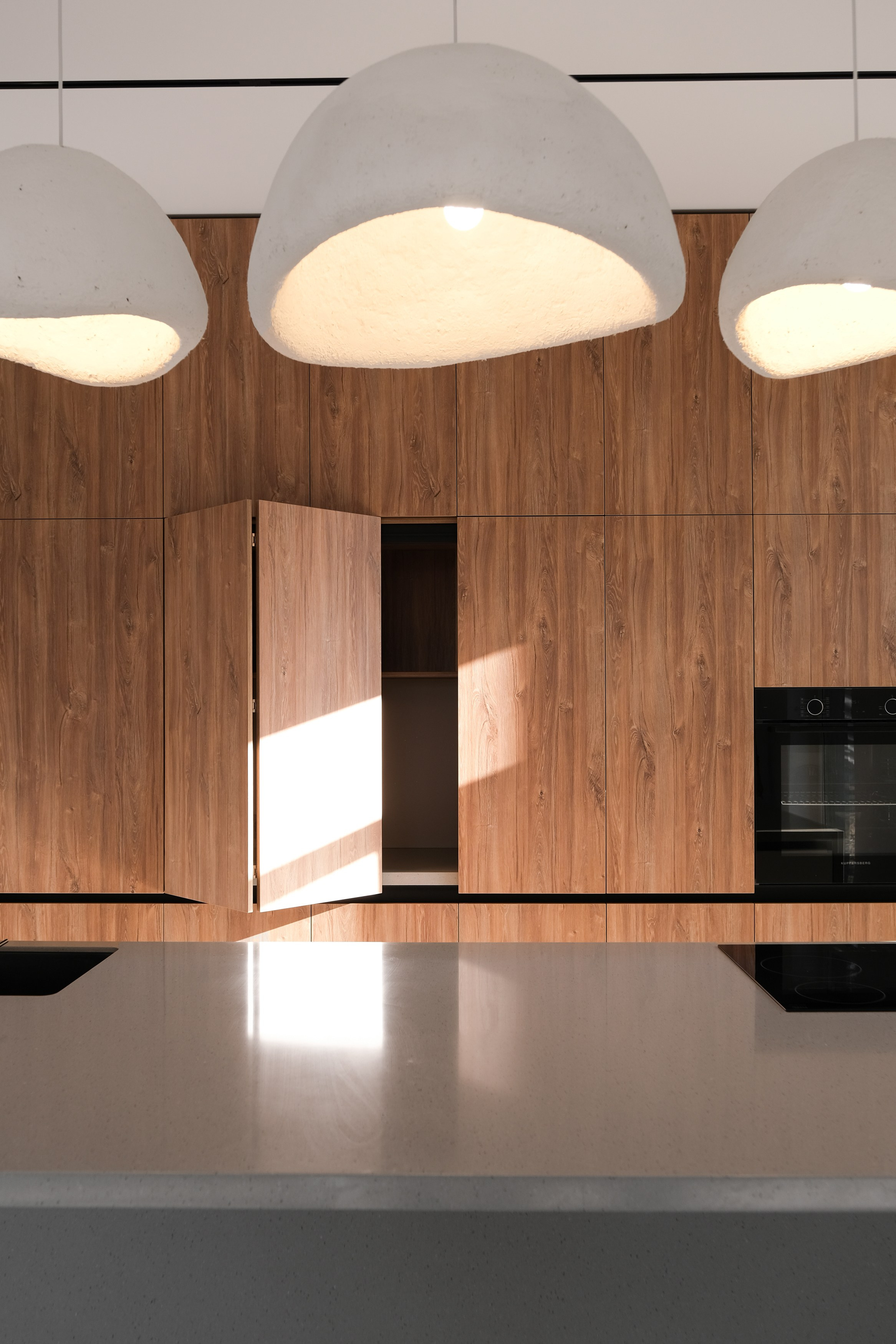 Кухня Томск по Дизайн проекту для Оксаны Токаревой Тактамышево ГУДРУМ. ГУДРУМ — Мебель на заказ в Томске | Кухни | Шкафы | Стулья и Столы