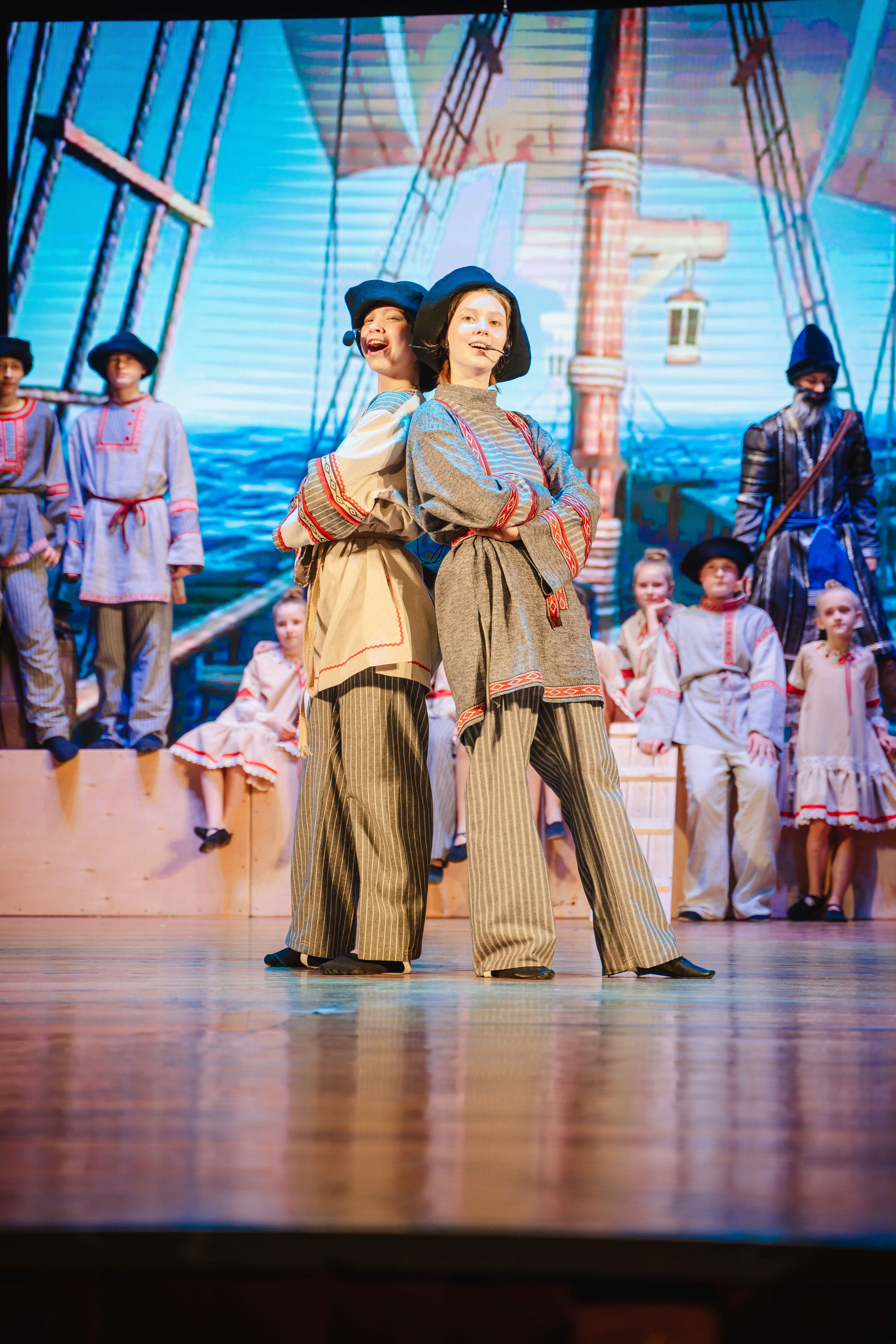 Фееричное выступление театрального коллектива АРТ-Визит г. Краснодар. Фотографы из солнечного Краснодара Вадим и Надежда Митус