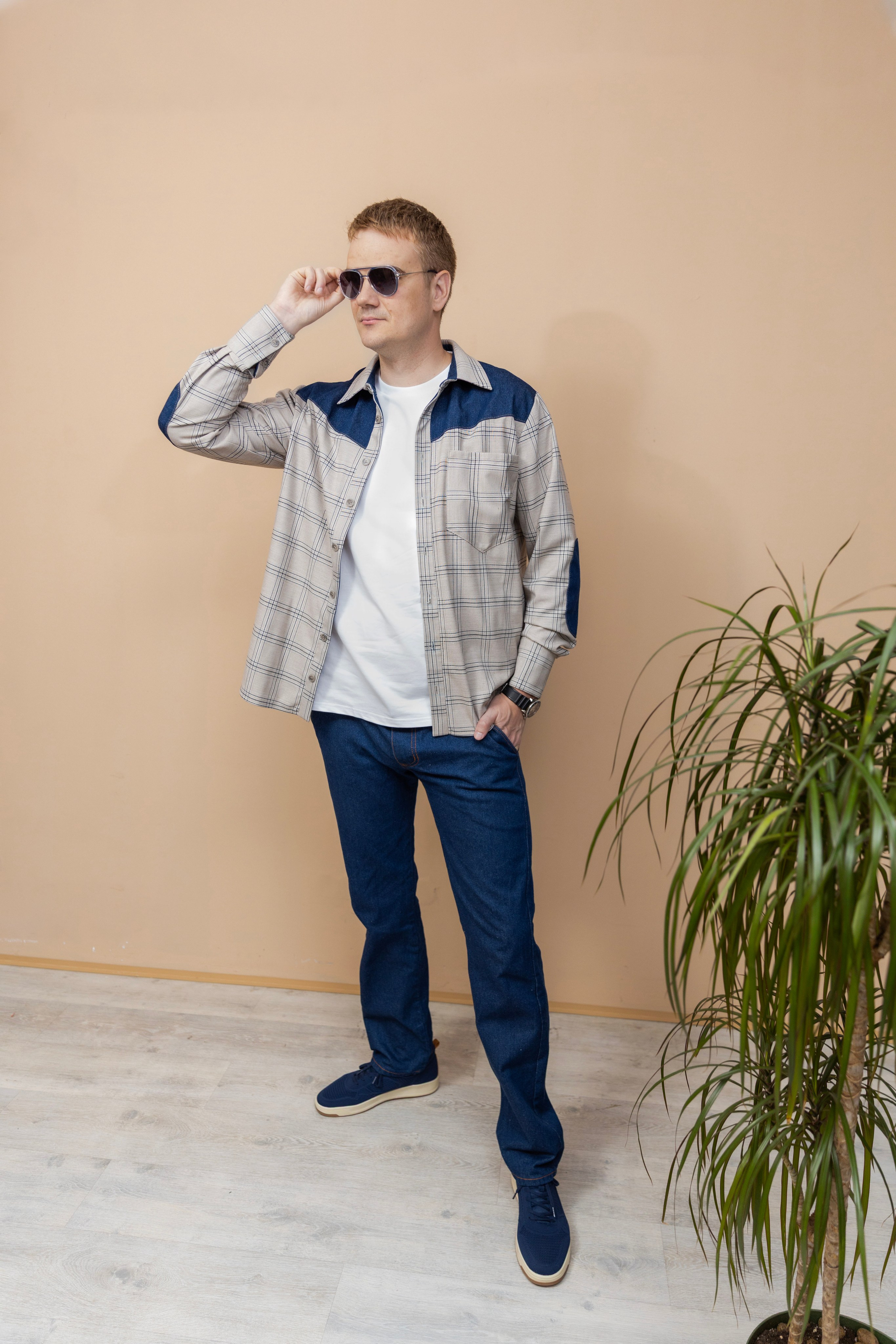 Гардероб для: Руководитель строительной компании. Модельер Евгений Бременев