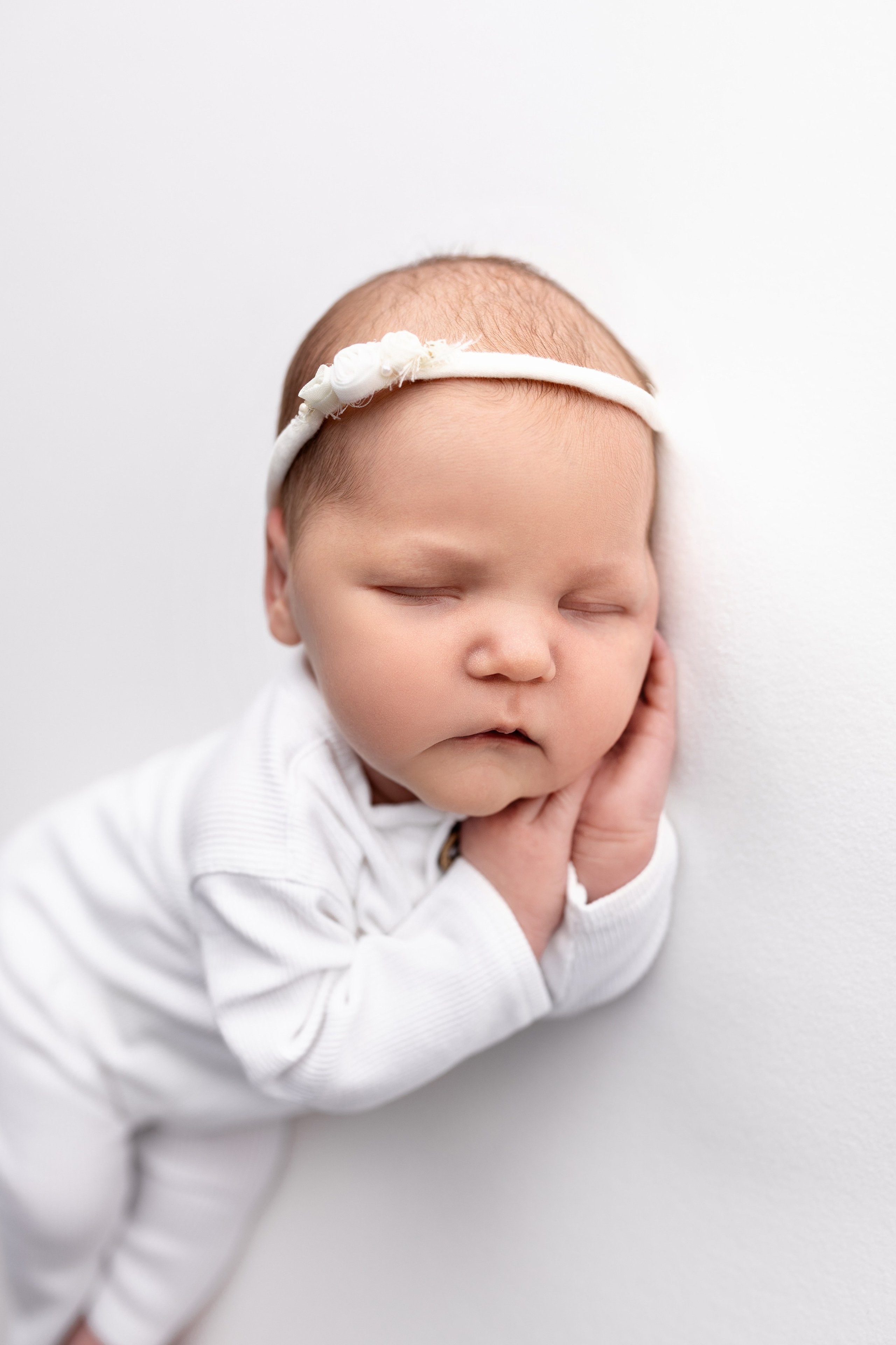 Классический ньюборн newborn. Фотограф новорожденных в г. Барнаул Ренпенинг Катерина