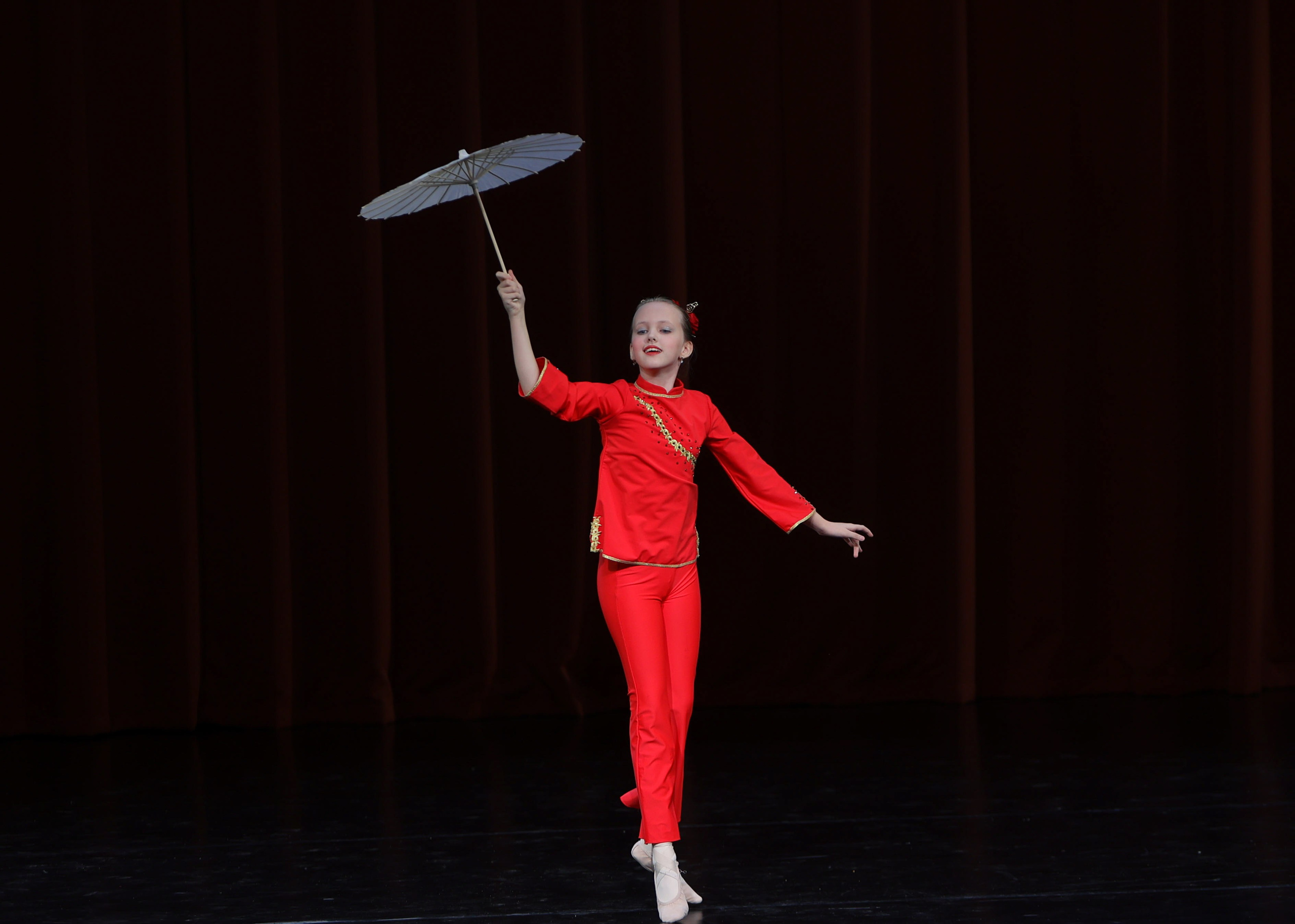 Фестиваль хореографического искусства «КУБОК ЛЕГЕНДЫ — 2025». Выпускные альбомы и школьный фотограф в Подольске, Троицке, Щербинке, Москве и Московской области