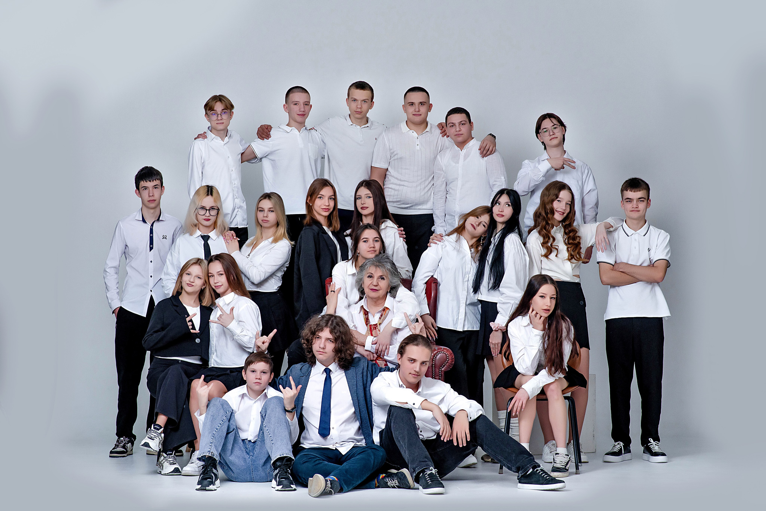 Выпускные (школьные) альбомы (книги) в Ростове-на-Дону. Современные Выпускные Альбомы в Ростове-на-Дону