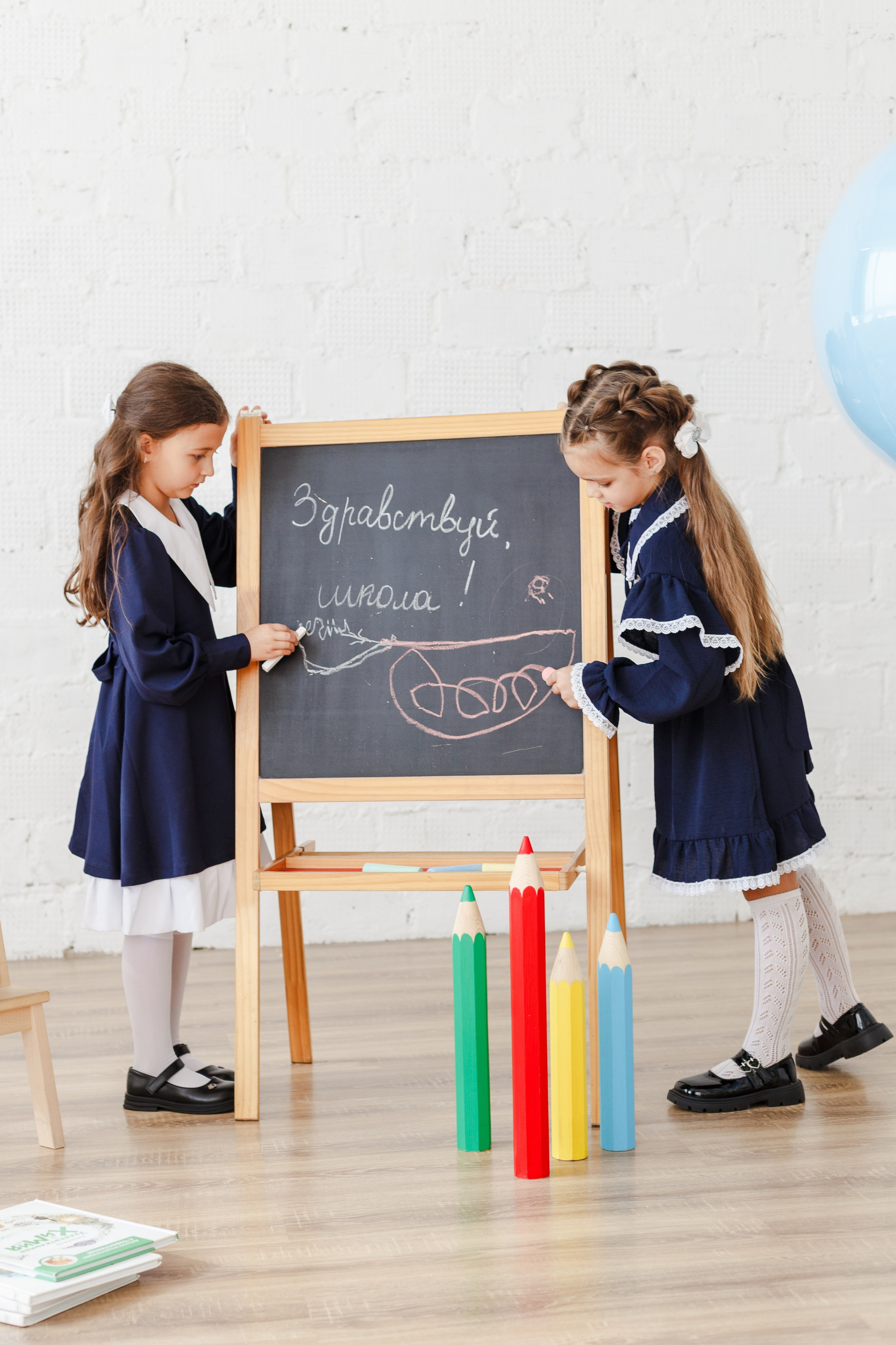 Школьная фотосессия к 1 сентября в студии