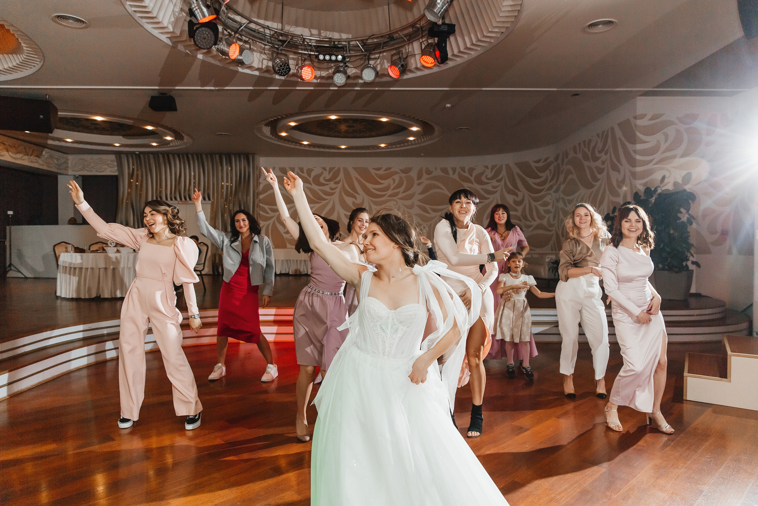 Виталий и Анастасия. Свадебный фотограф Ярославль Ирина Волоцкая