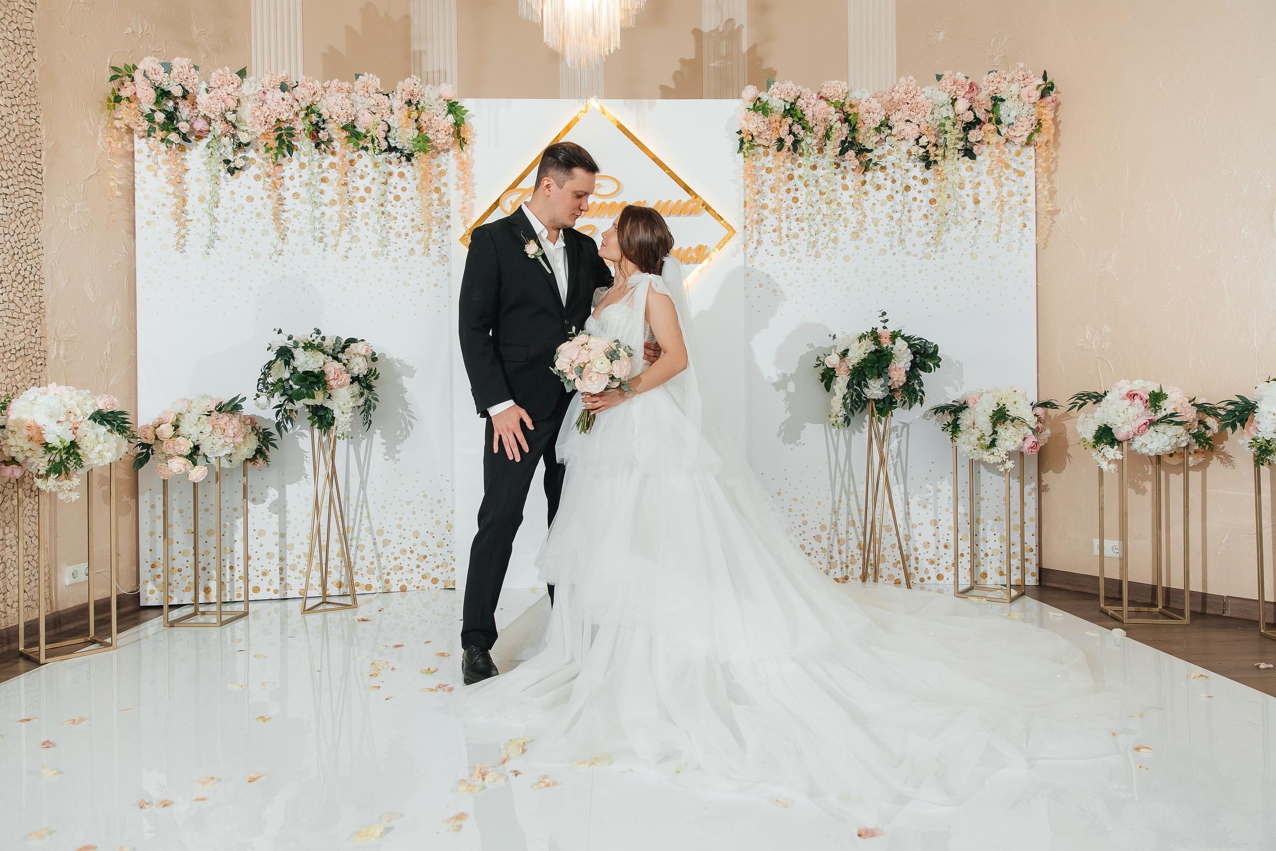 Виталий и Анастасия. Свадебный фотограф Ярославль Ирина Волоцкая