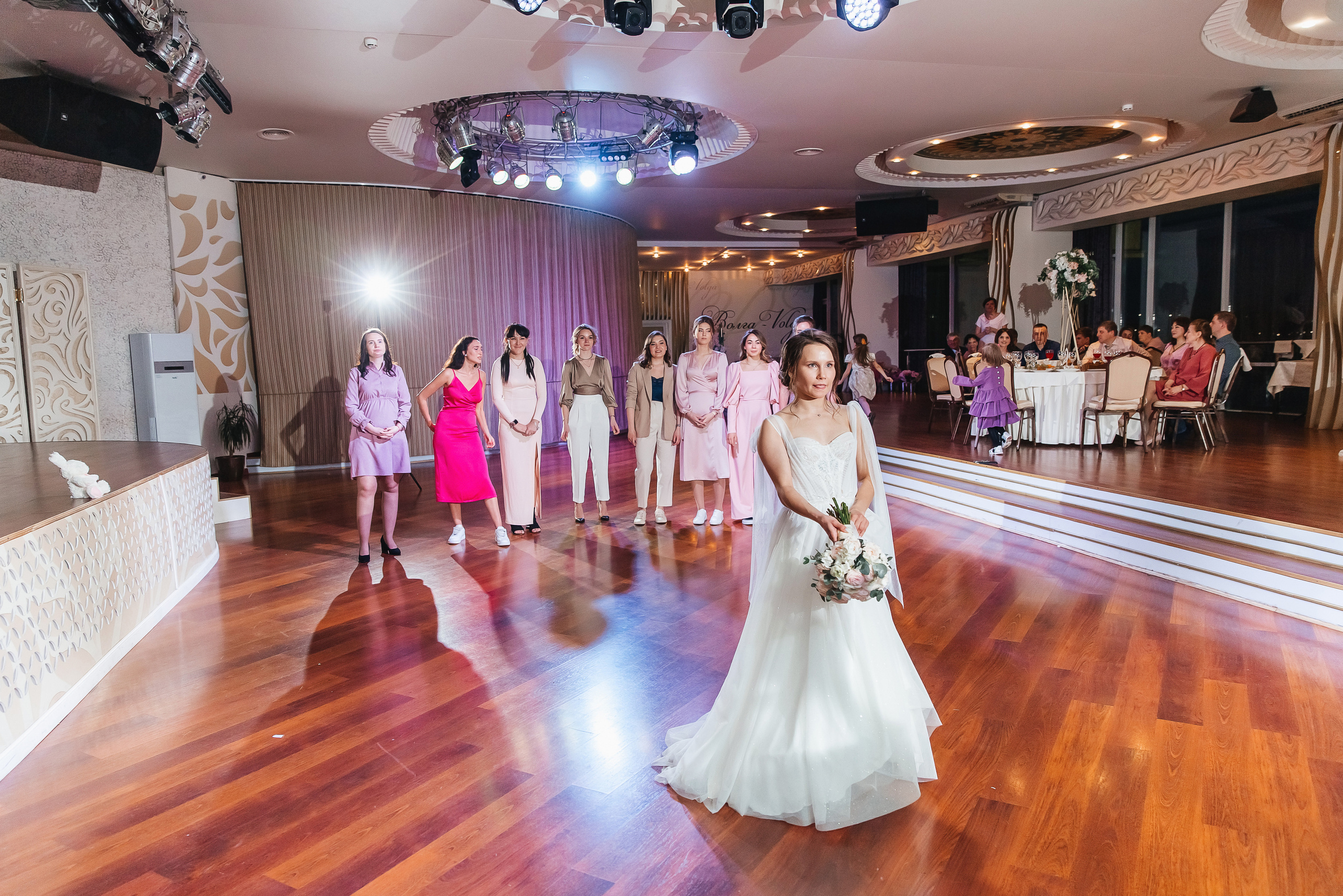 Виталий и Анастасия. Свадебный фотограф Ярославль Ирина Волоцкая