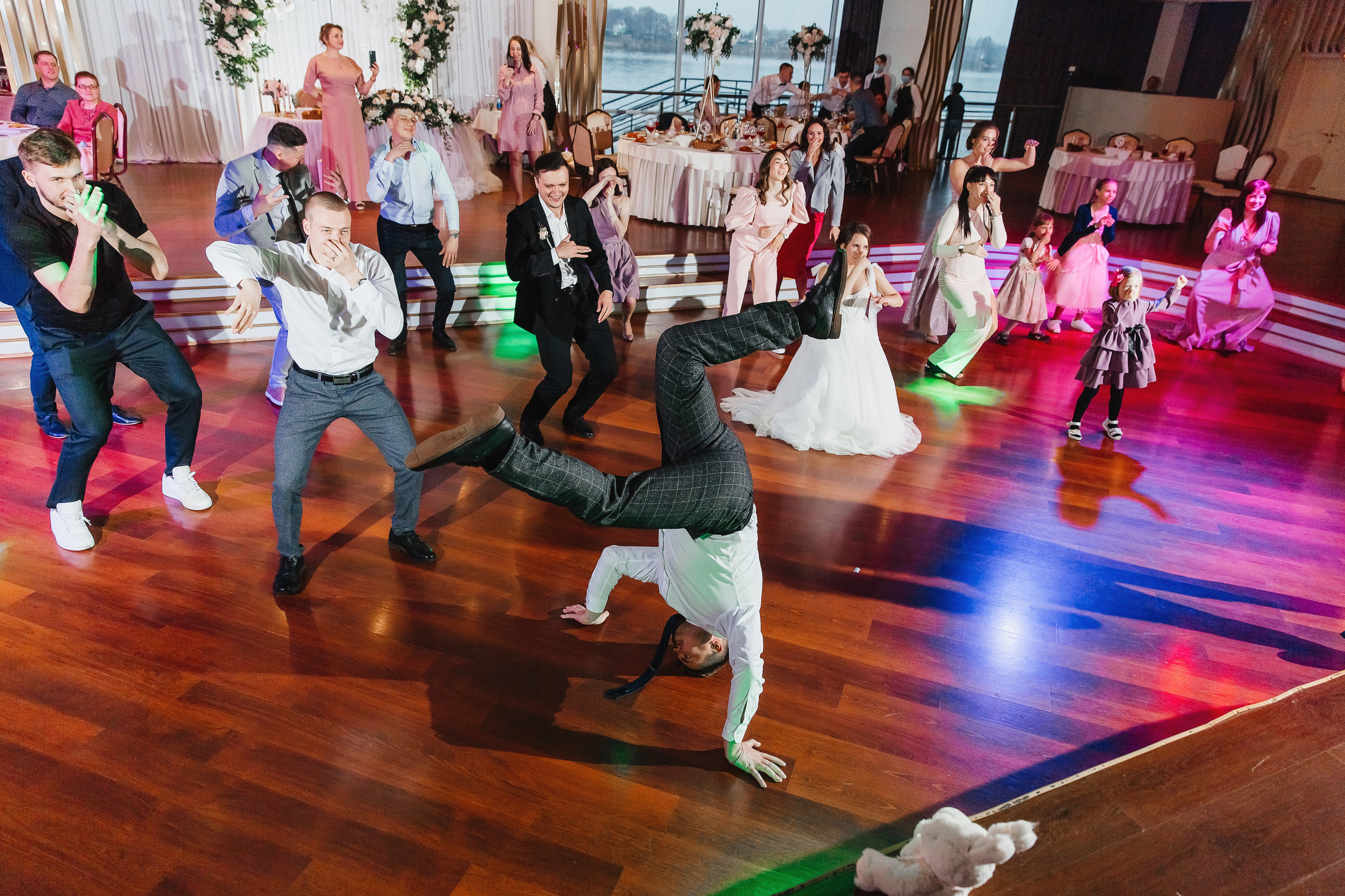 Виталий и Анастасия. Свадебный фотограф Ярославль Ирина Волоцкая