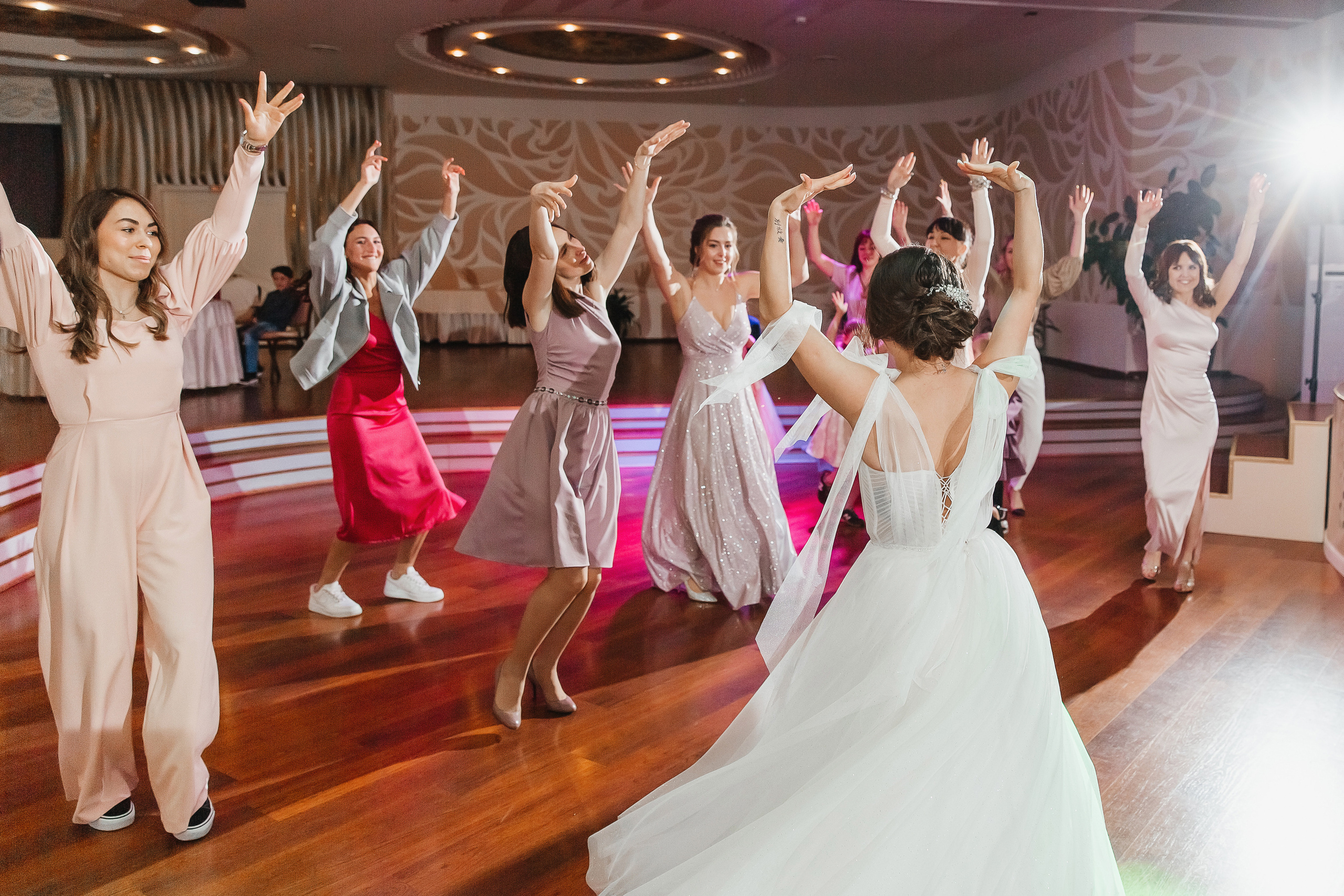 Виталий и Анастасия. Свадебный фотограф Ярославль Ирина Волоцкая