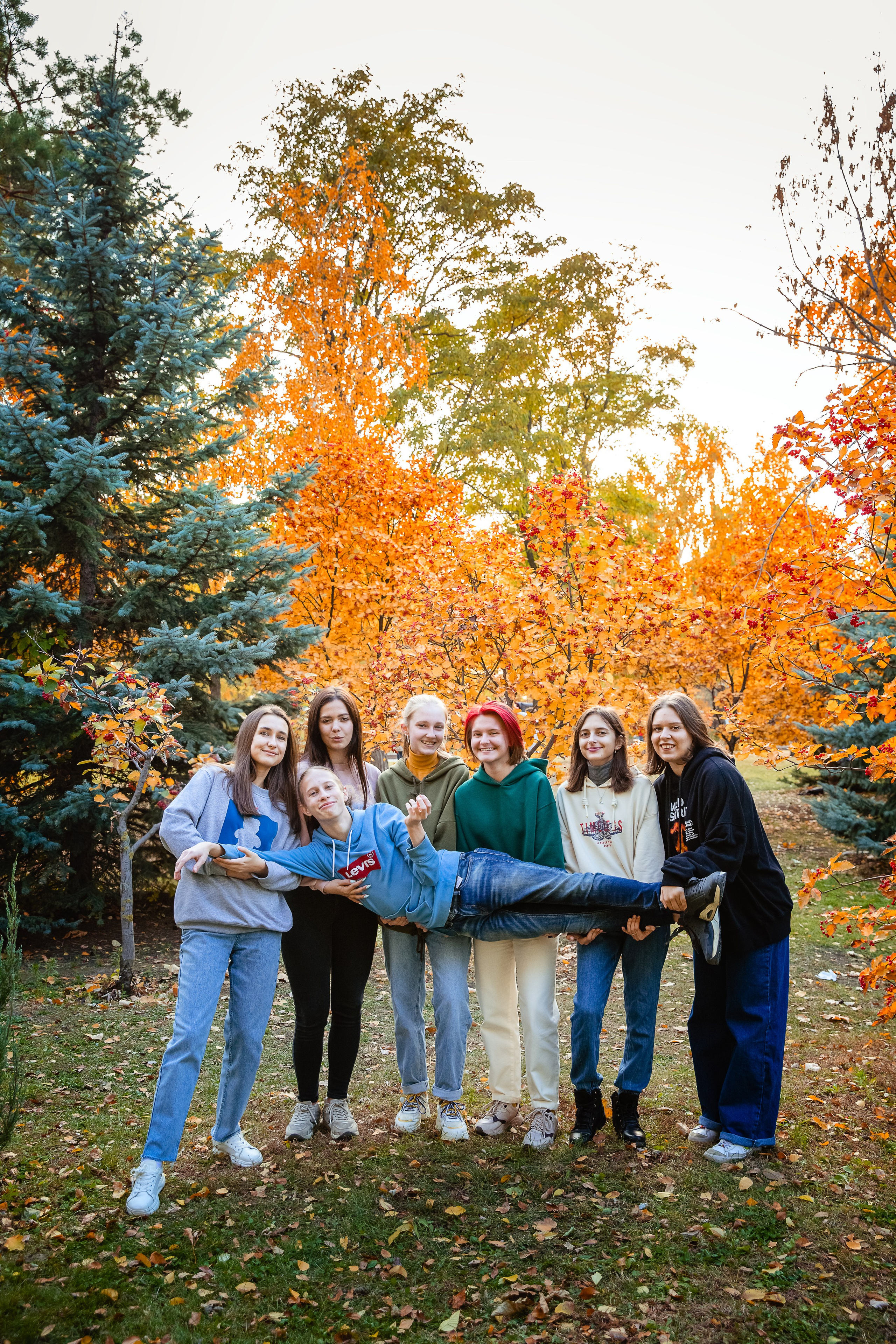 Старшая школа. Выпускные школьные фотоальбомы для школ и детских садов в Волгограде и Волжском