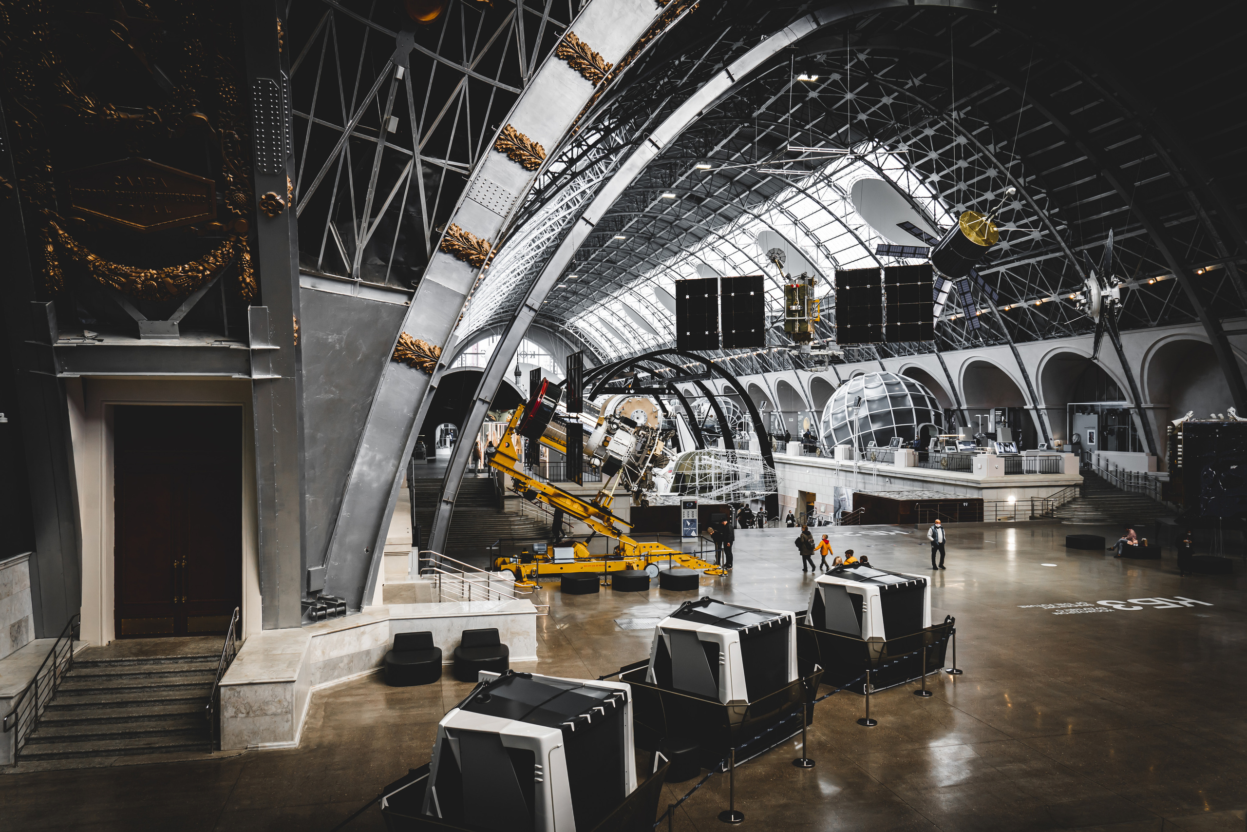 Павильон "Космос" на ВДНХ