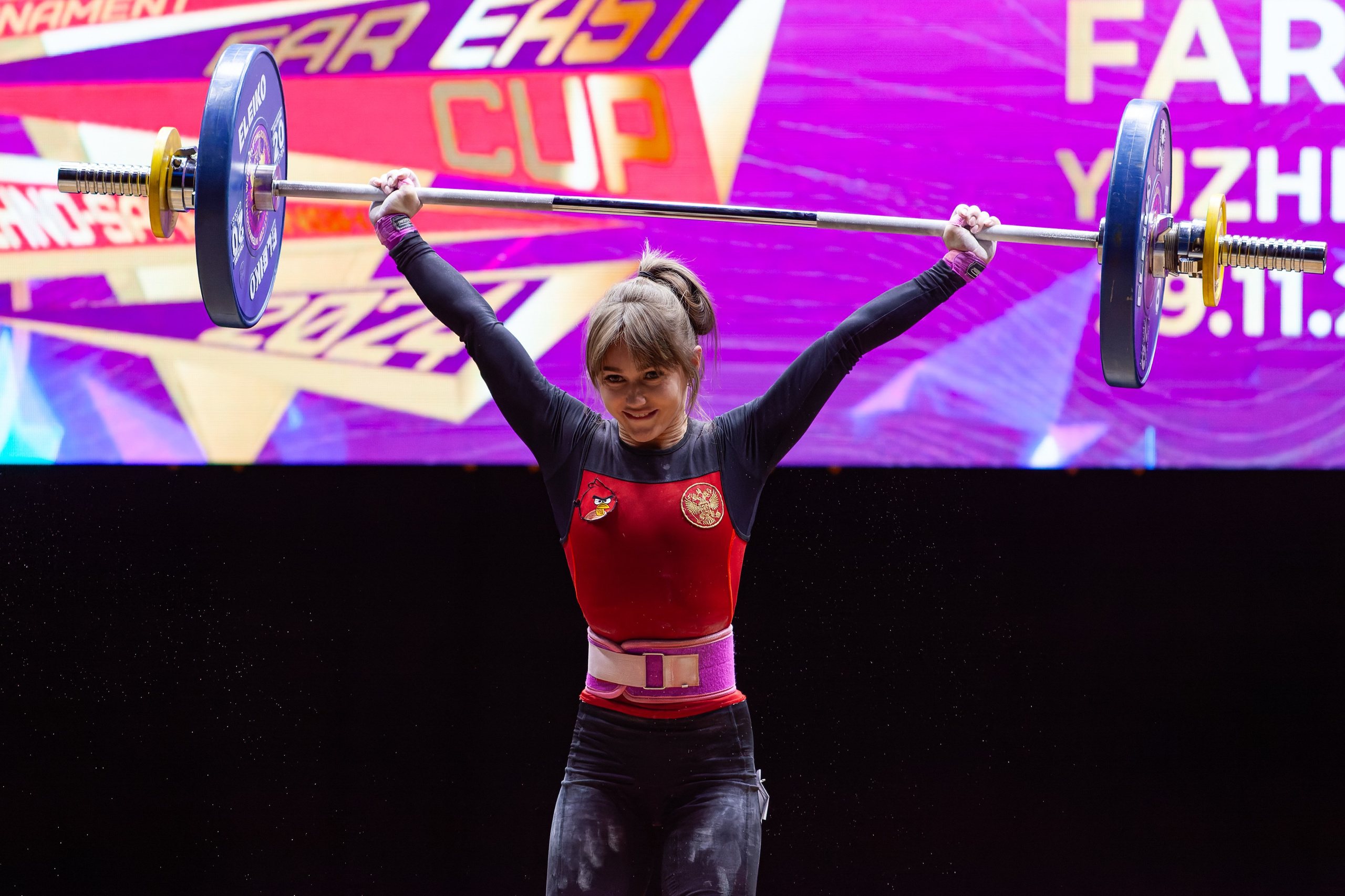 Международные соревнования по тяжелой атлетики. Кутузов Евгений Фотограф в Южно-Сахалинске