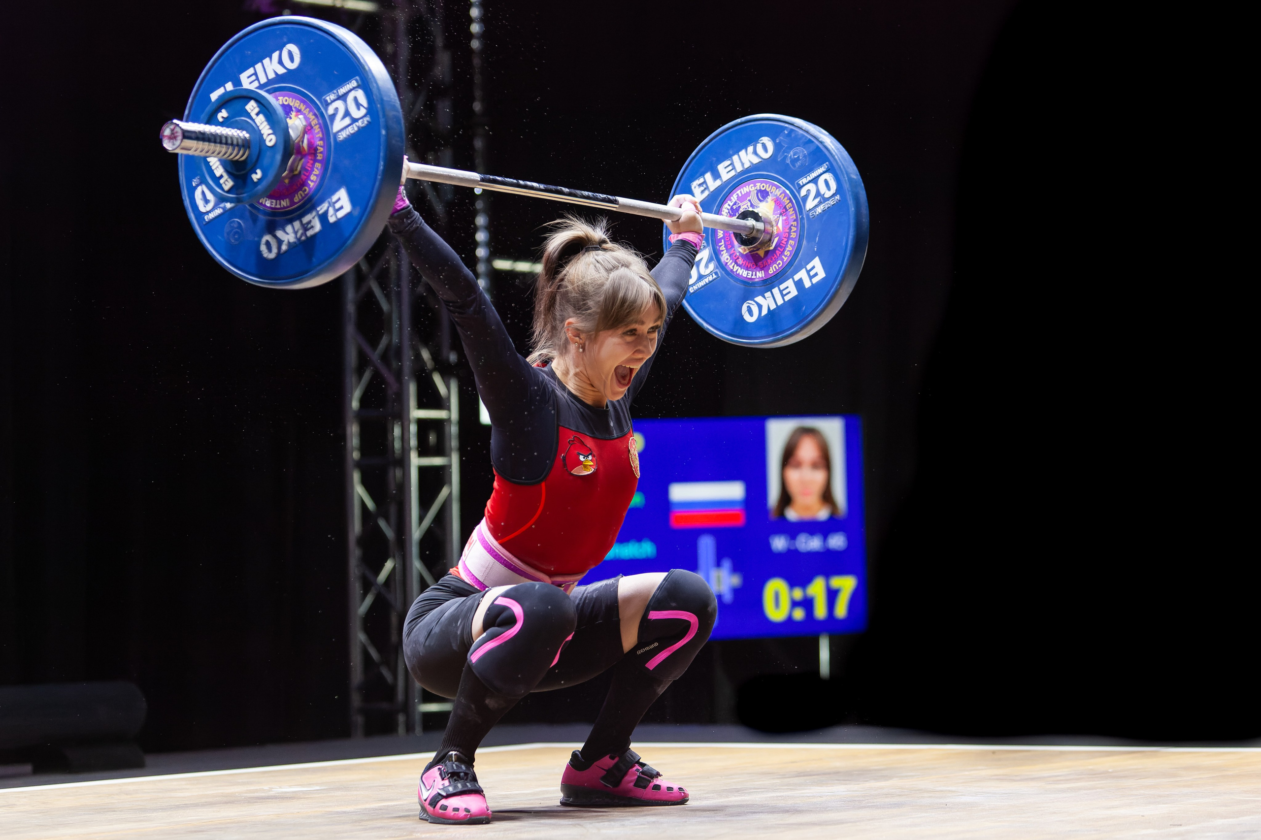 Международные соревнования по тяжелой атлетики. Кутузов Евгений Фотограф в Южно-Сахалинске