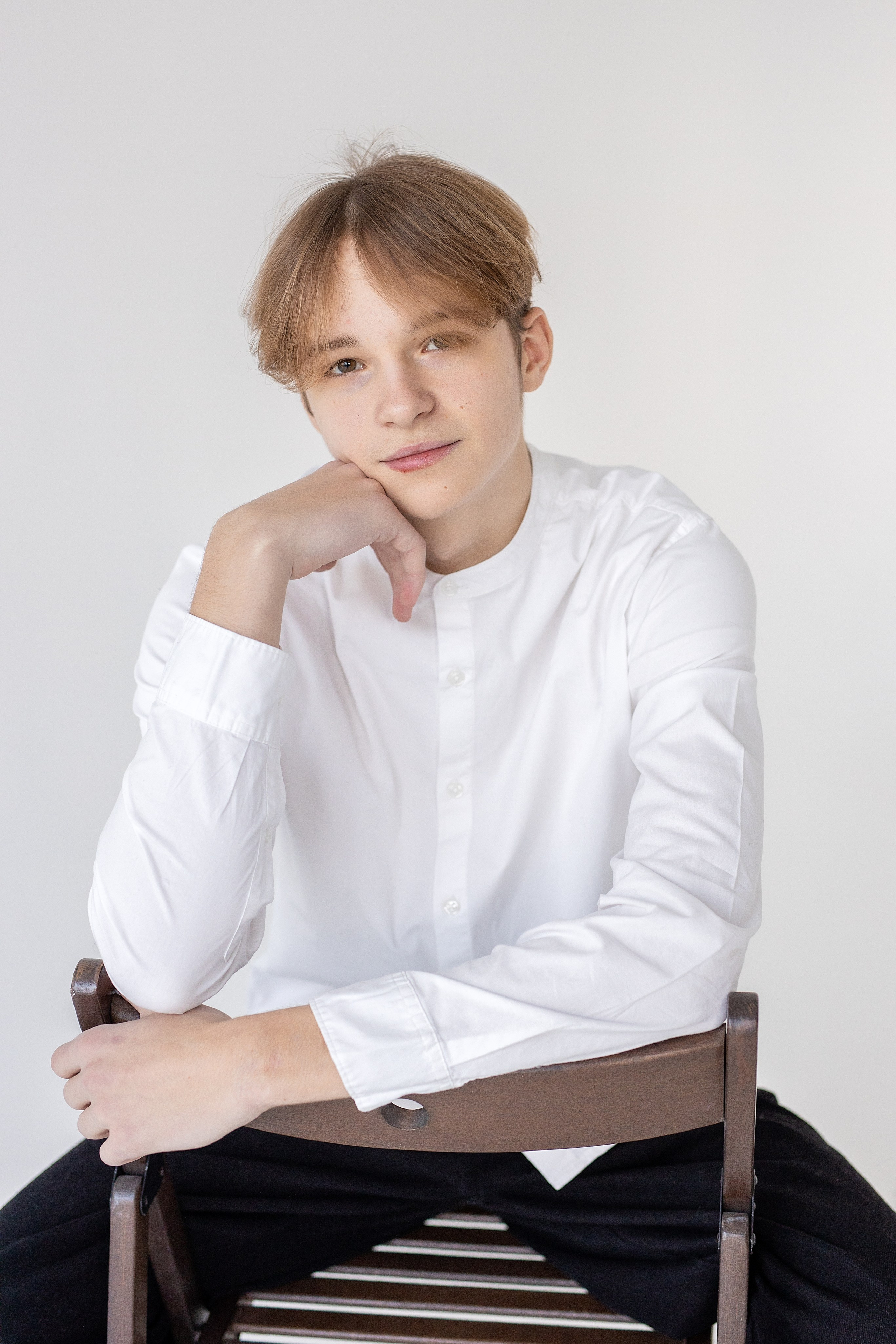 67 школа, 9б класс. Стильный выпускной альбом Владивосток фотограф Вероника Мигачева