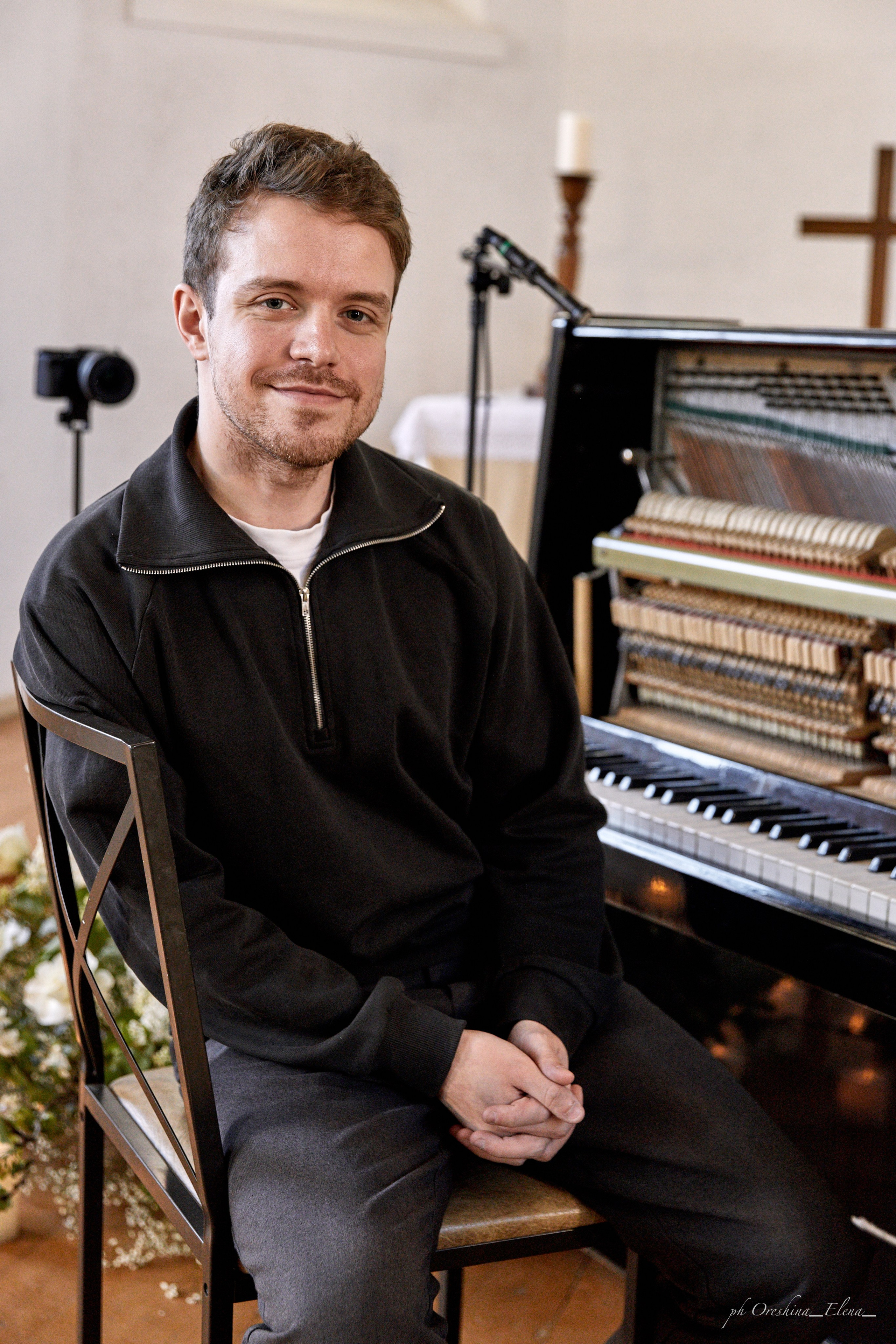 Концерт Дениса Стельмаха. Ульяновск, Евангелическо-Лютеранская церковь Св.Марии. Свадебный и семейный фотограф в Ульяновске Орешина Елена
