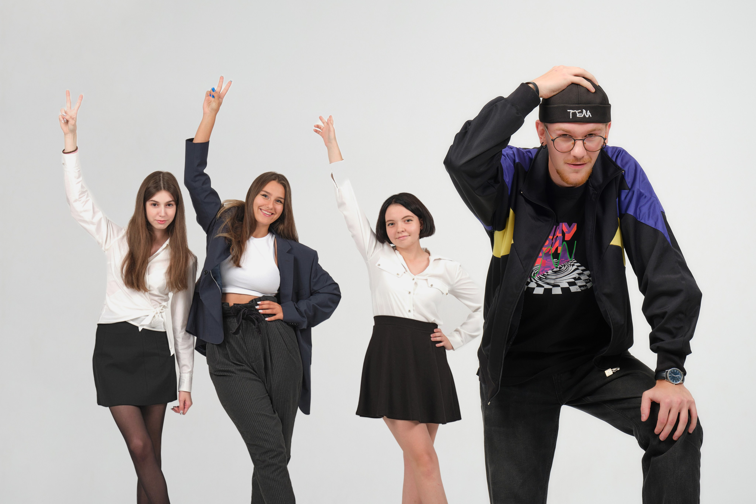 Фотосессия класса и выпускников в студии, в школе, на улице