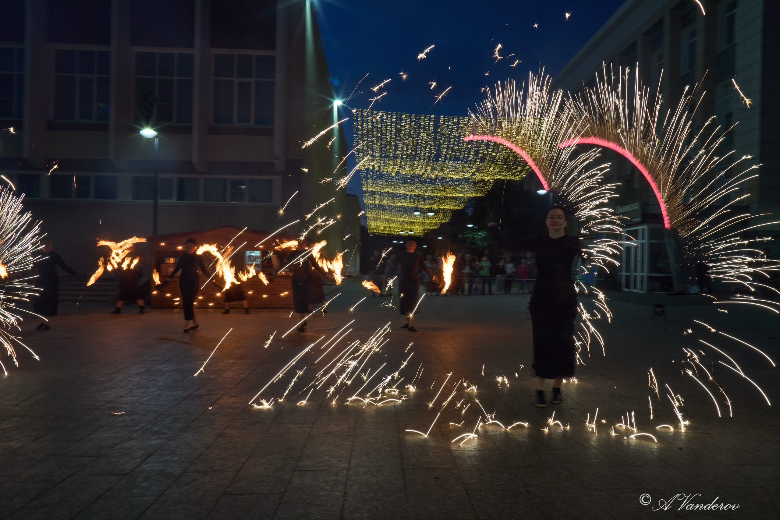 Огненное шоу день города Омск. Фотограф Омск | Александр Вандеров