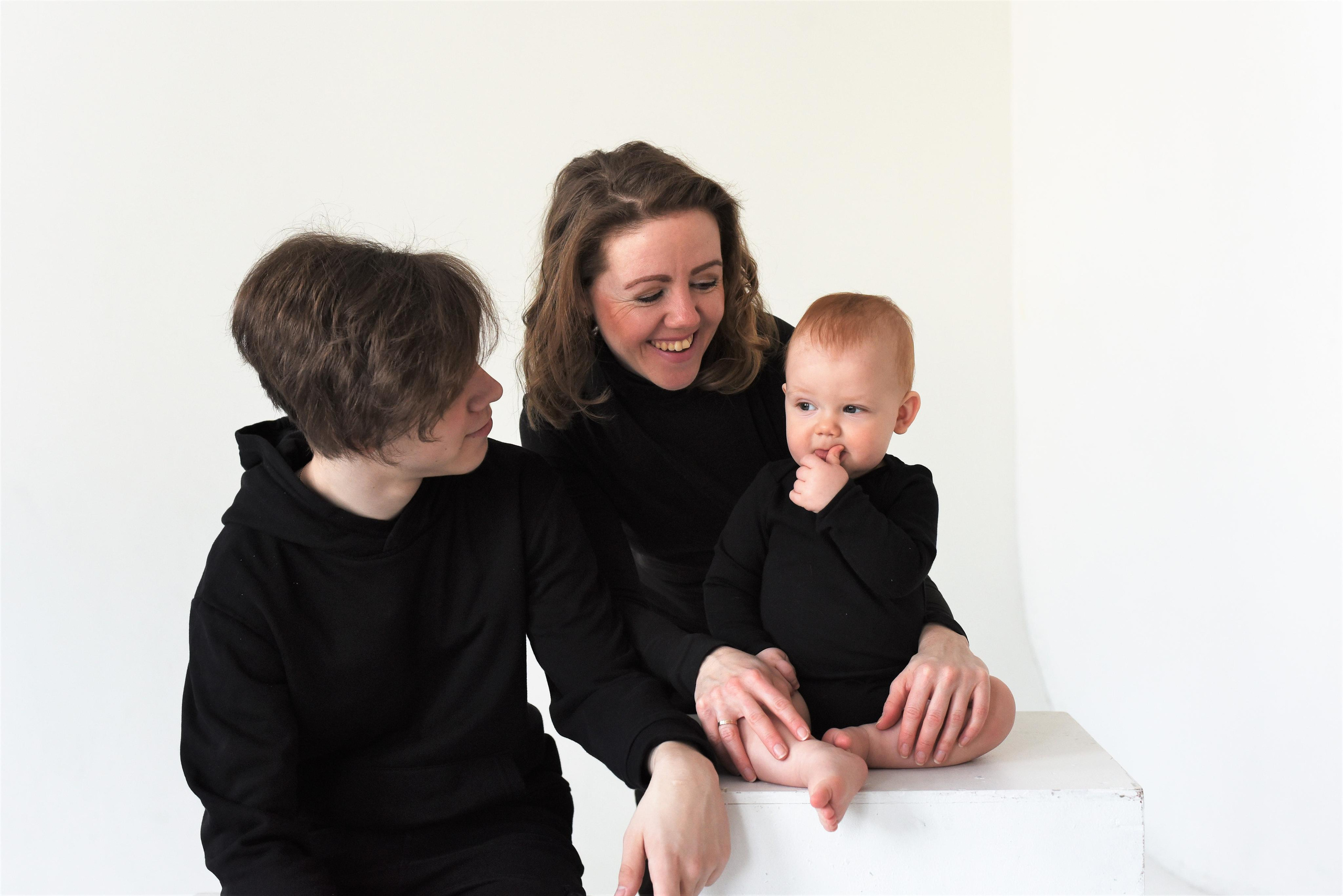 Студийная съемка. Минимализм. Женский и семейный фотограф Людмила Богачкина