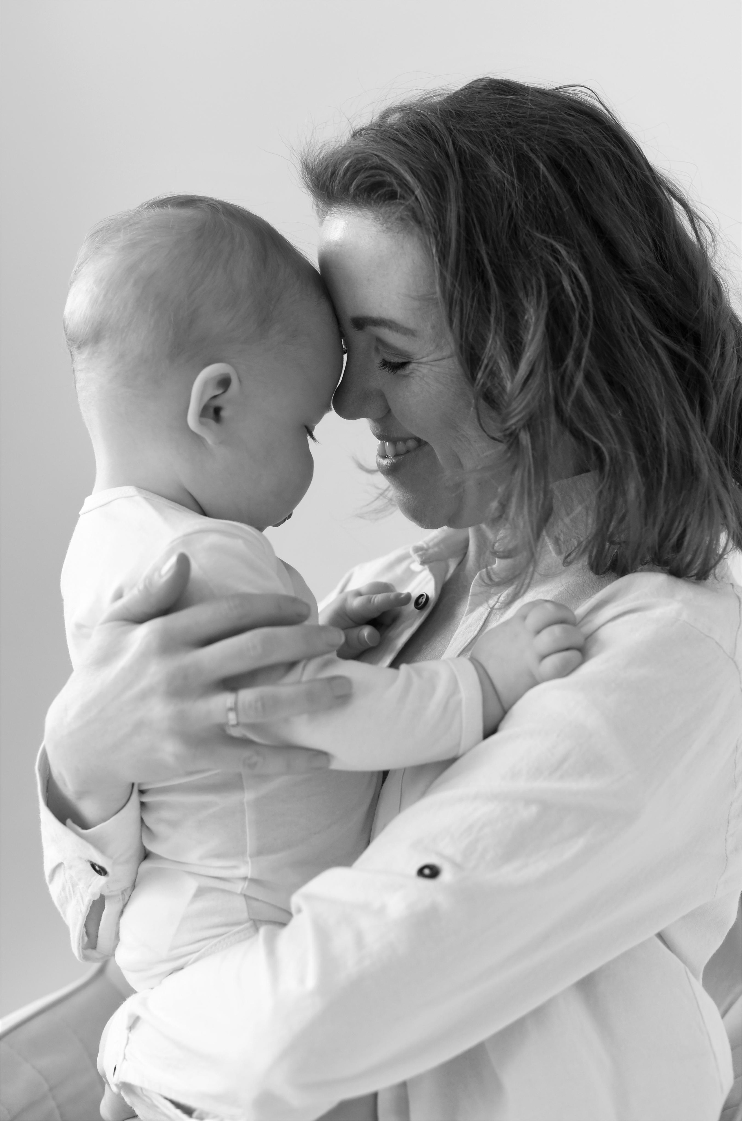 Студийная съемка. Минимализм. Женский и семейный фотограф Людмила Богачкина