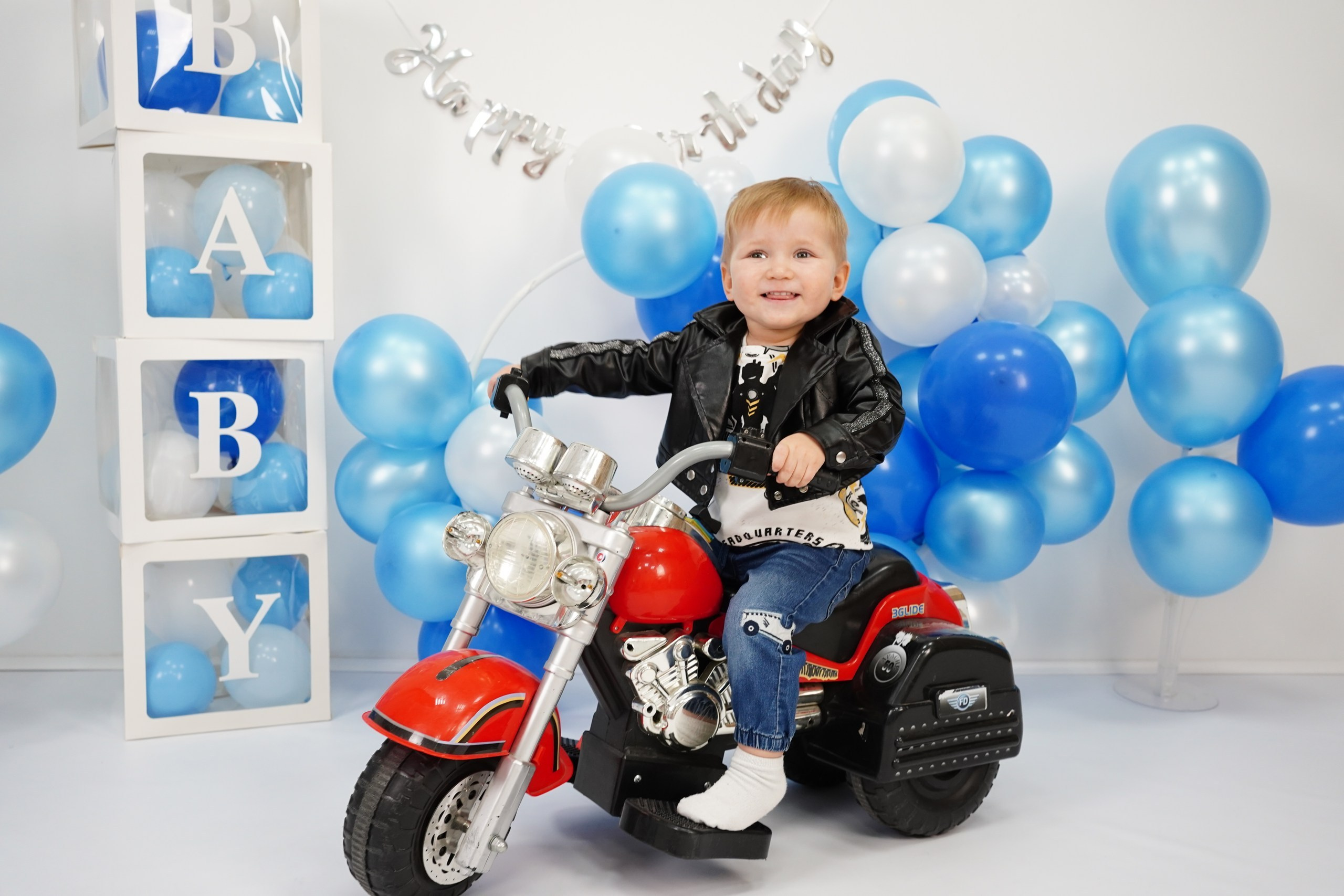 Наши Новые Фотозоны. Детская Фотостудия ГОДОВАСИКИ в Санкт-Петербурге фотосесия на годик