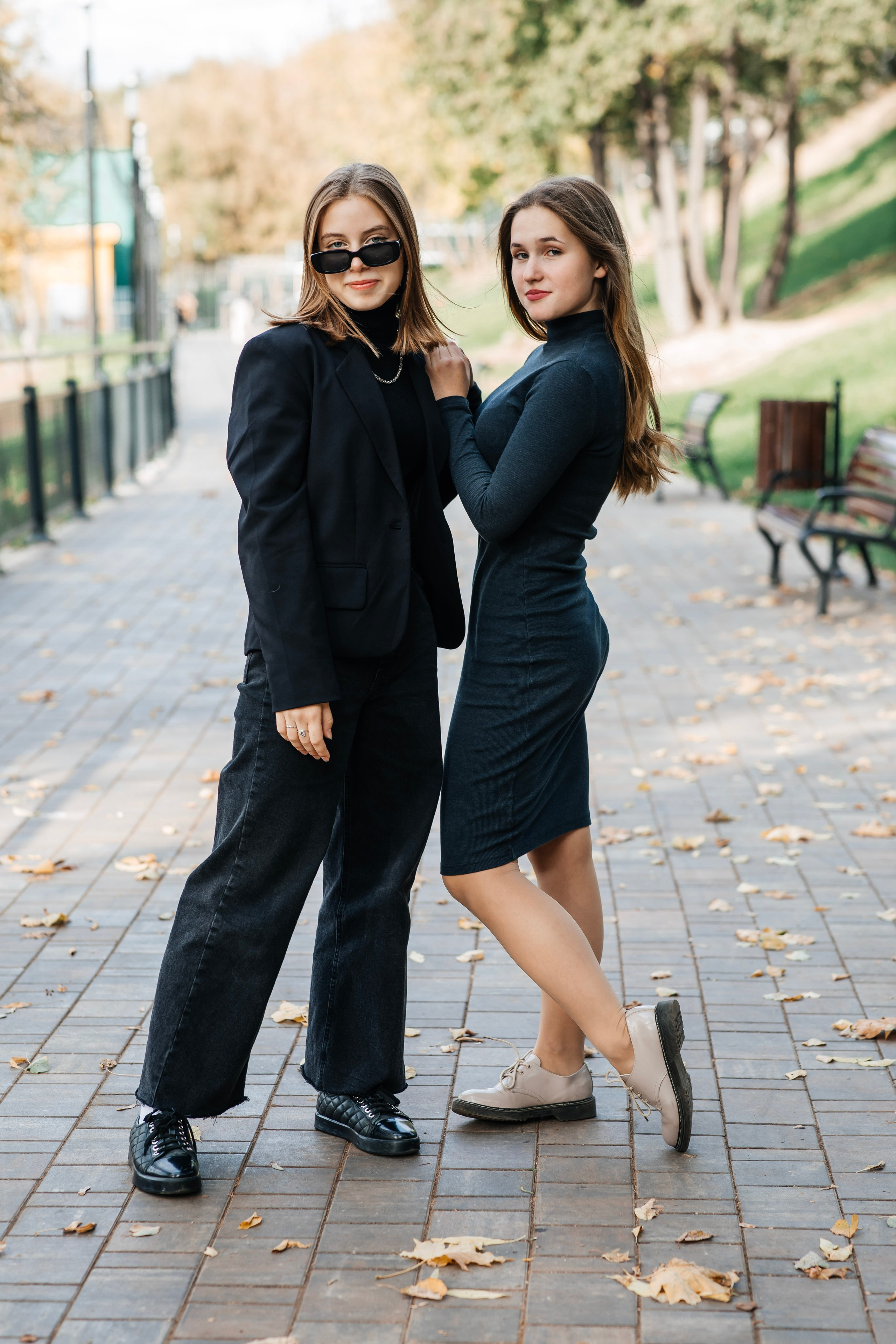 Фотосессия для выпускного альбома в парке Им. Талалихина. Выпускные альбомы в Подольске Москве и МО