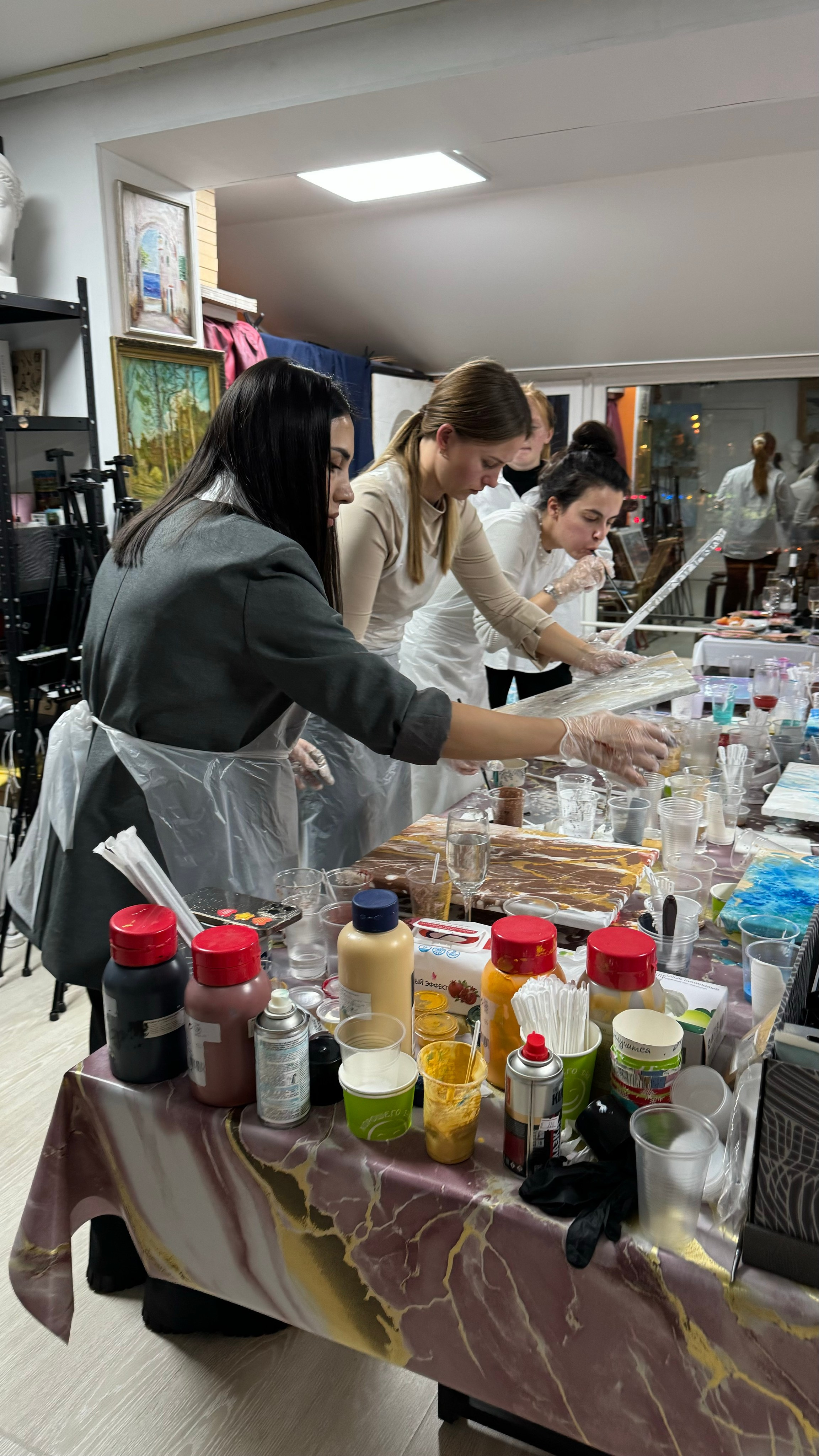 8 МАРТА. Арт-вечеринки и мастер-классы в Москве для взрослых и детей