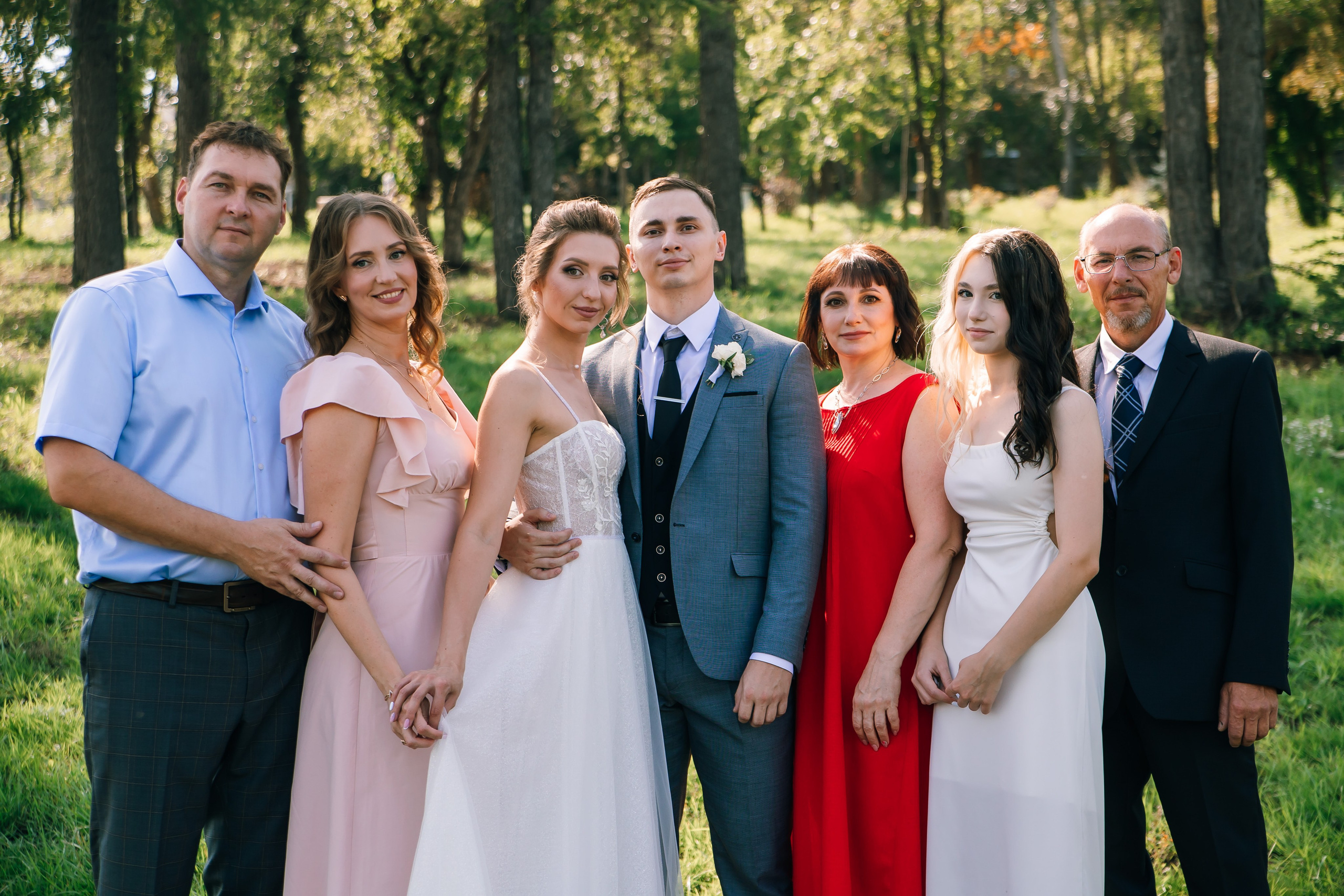 Молодожены со своими родными