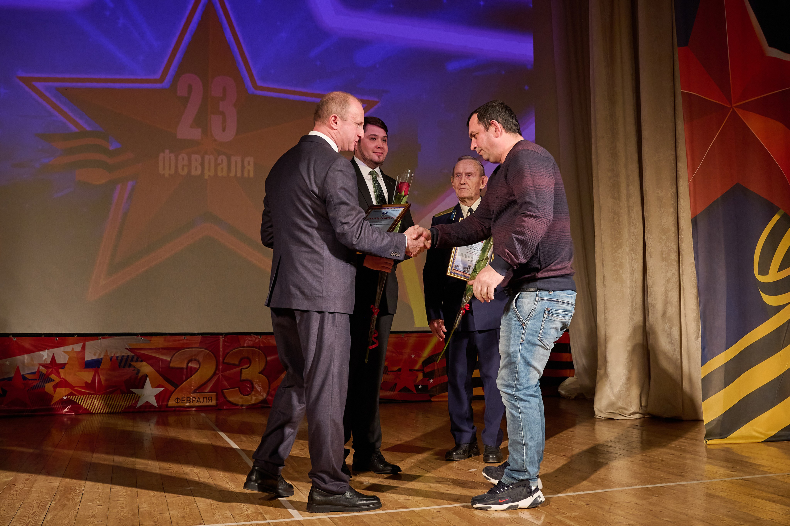 Кабардинка 23 февраля. Жизнь курорта Кабардинка в фотографиях