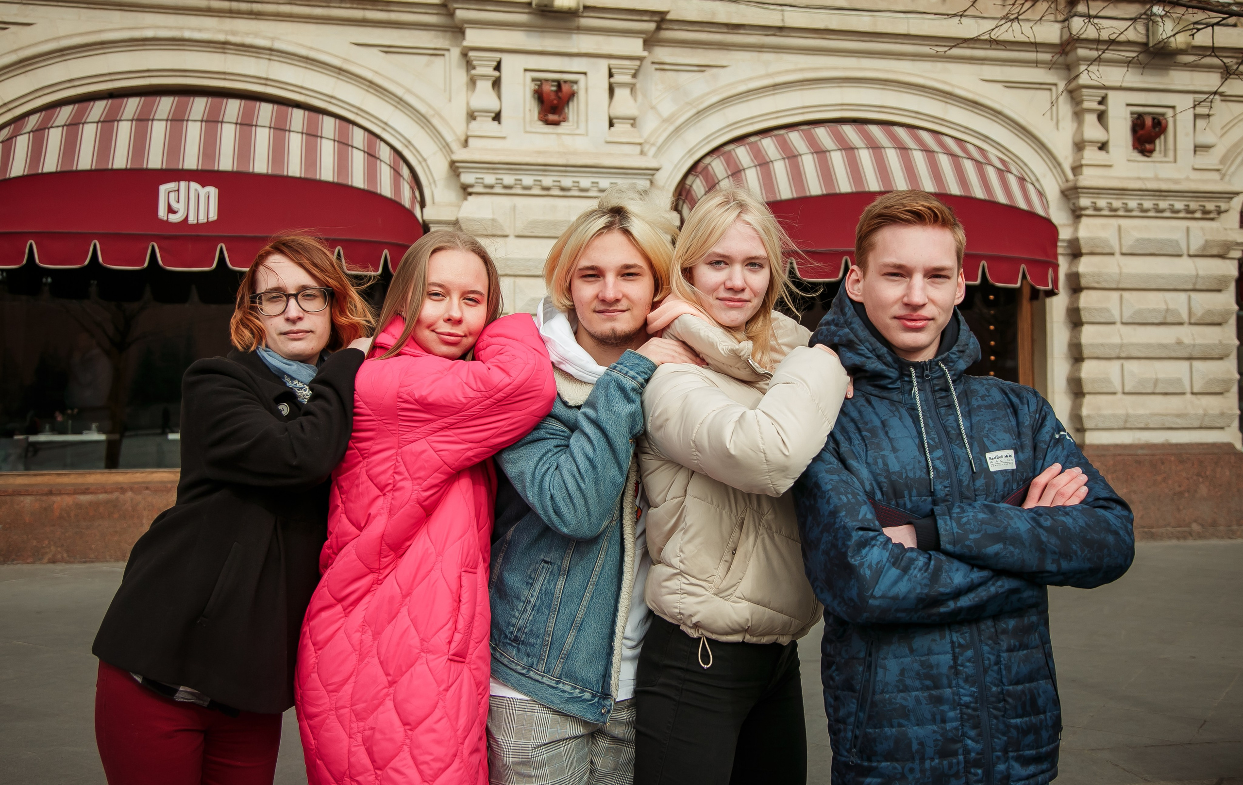 Акции от фотостудии Вышка. Выпускной альбом в Москве и Домодедово Вышка Школьный фотограф