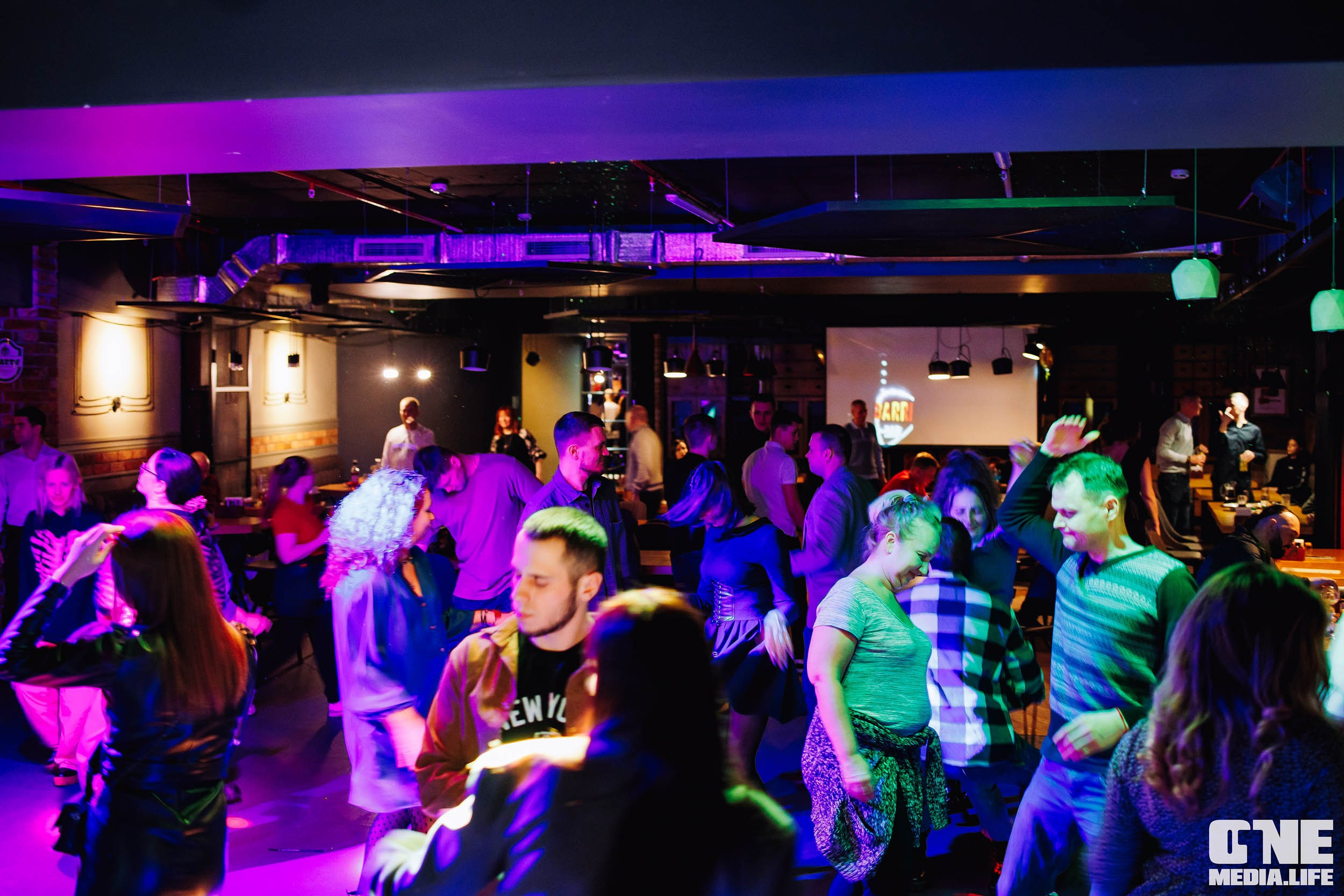 Фотоотчет с вечеринки в Barre. One Media Life: фоторепортажи, фотоотчеты с мероприятий и заведений