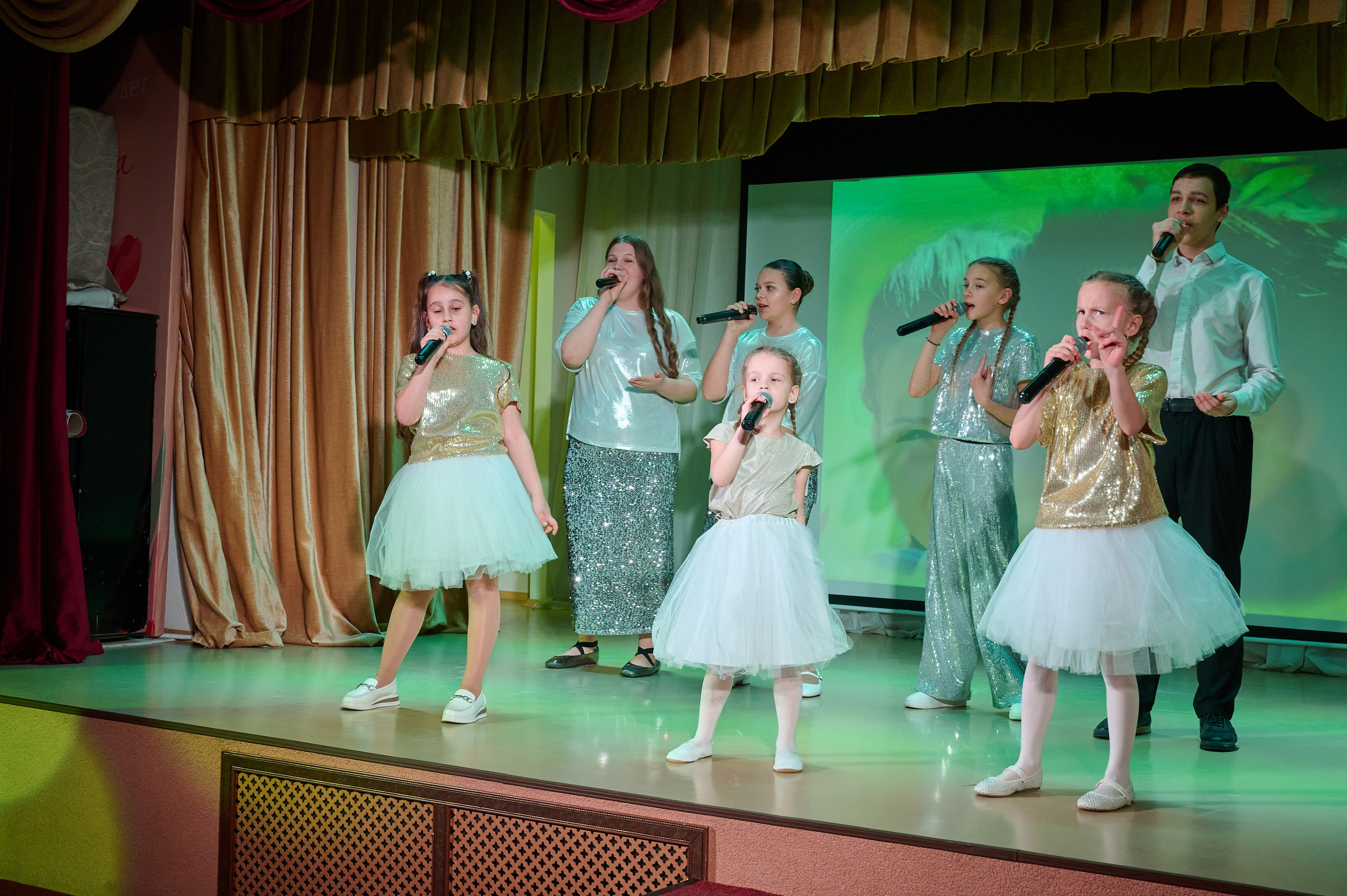 8 марта в Виноградном. Жизнь курорта Кабардинка в фотографиях