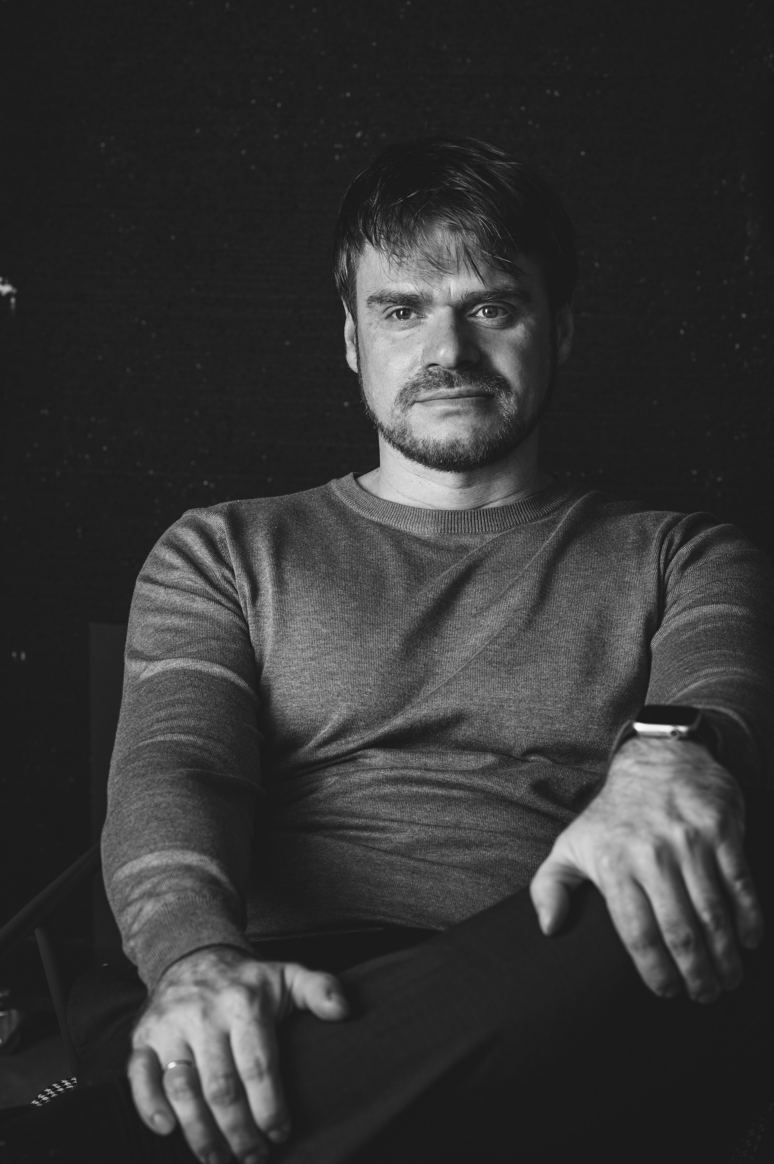 Фотосессия в студии для Евгения. Фотограф в Саратове для всей семьи Бечина Диана