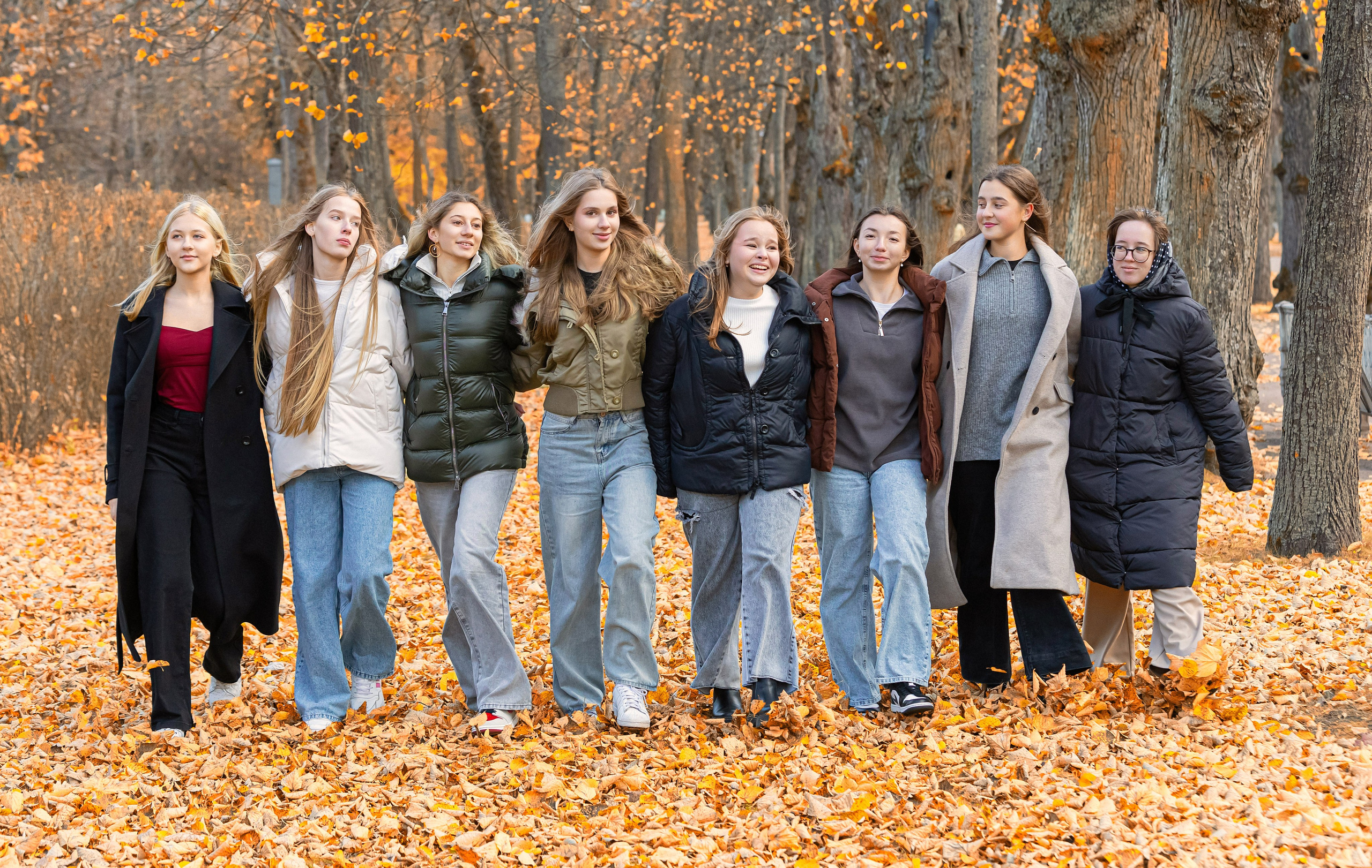 Фотосъёмка в Павловском парке для выпускных альбомов. 9 класс. Школа № 433. Свадебный, семейный, детский фотограф в Санкт-Петербурге