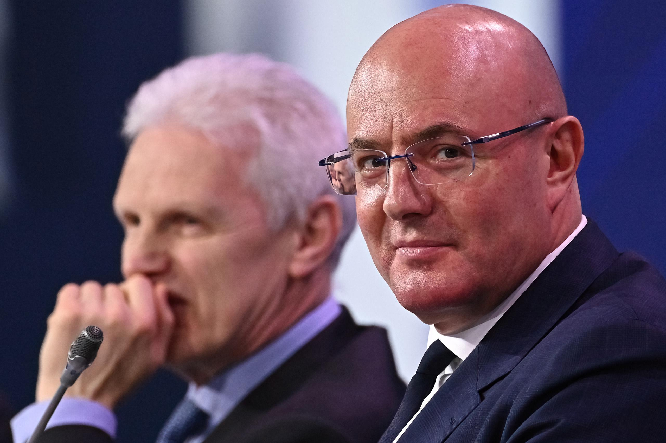 Фотограф на конференцию в Сочи. Репортажный фотограф в Сочи Евгений Реутов