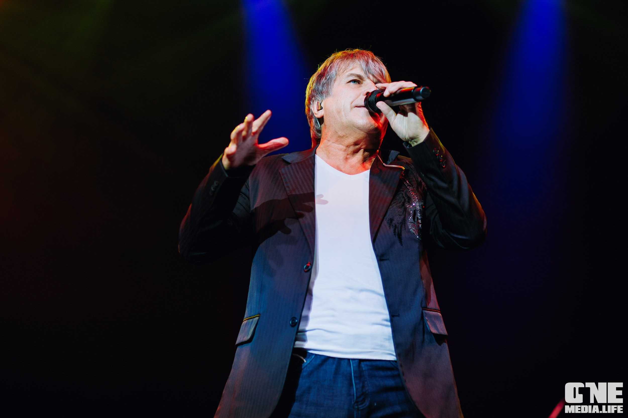 Фоторепортаж из театра эстрады Янтарь-холл. One Media Life: фоторепортажи, фотоотчеты с мероприятий и заведений