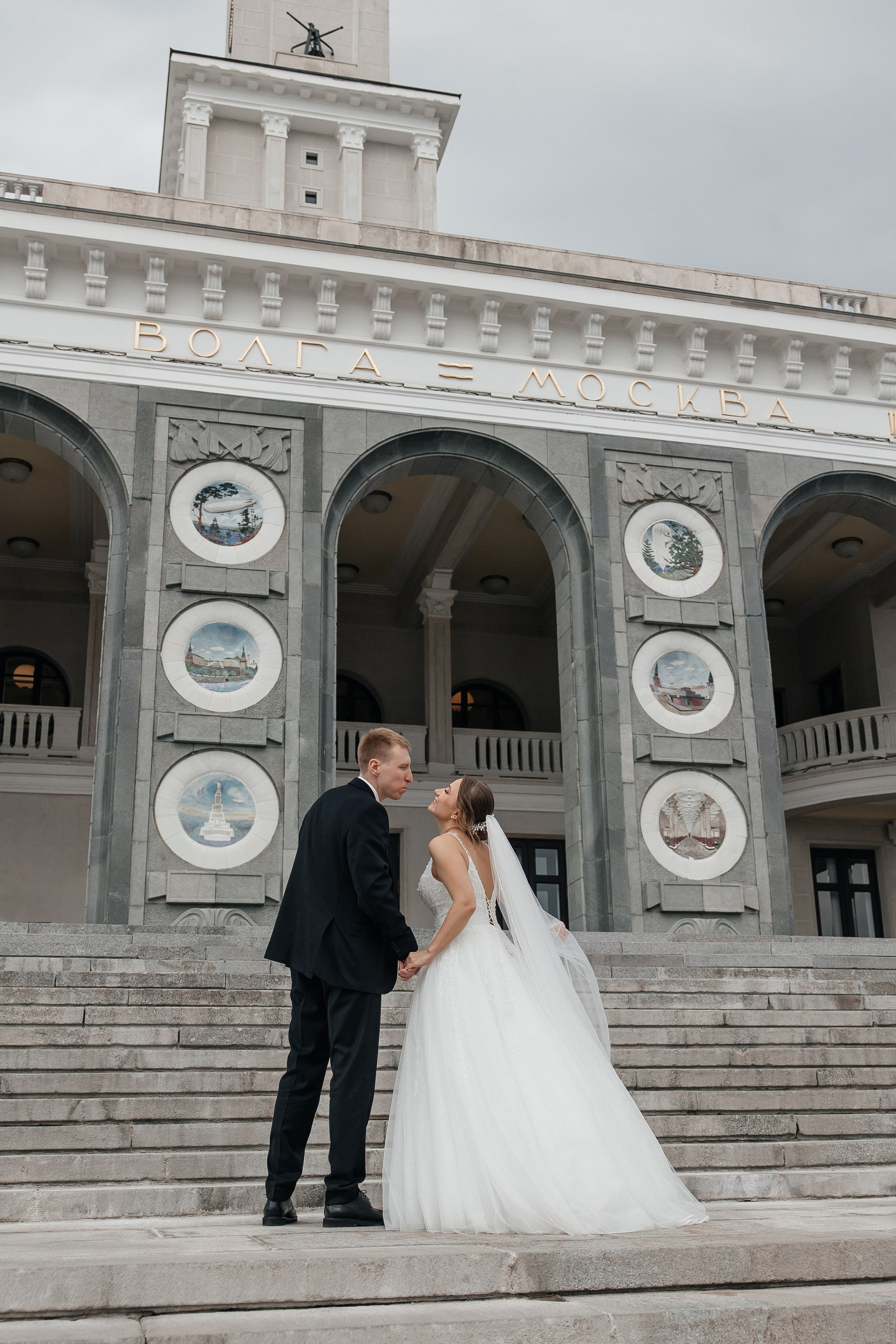 Свадебная прогулка на Северном речном вокзале