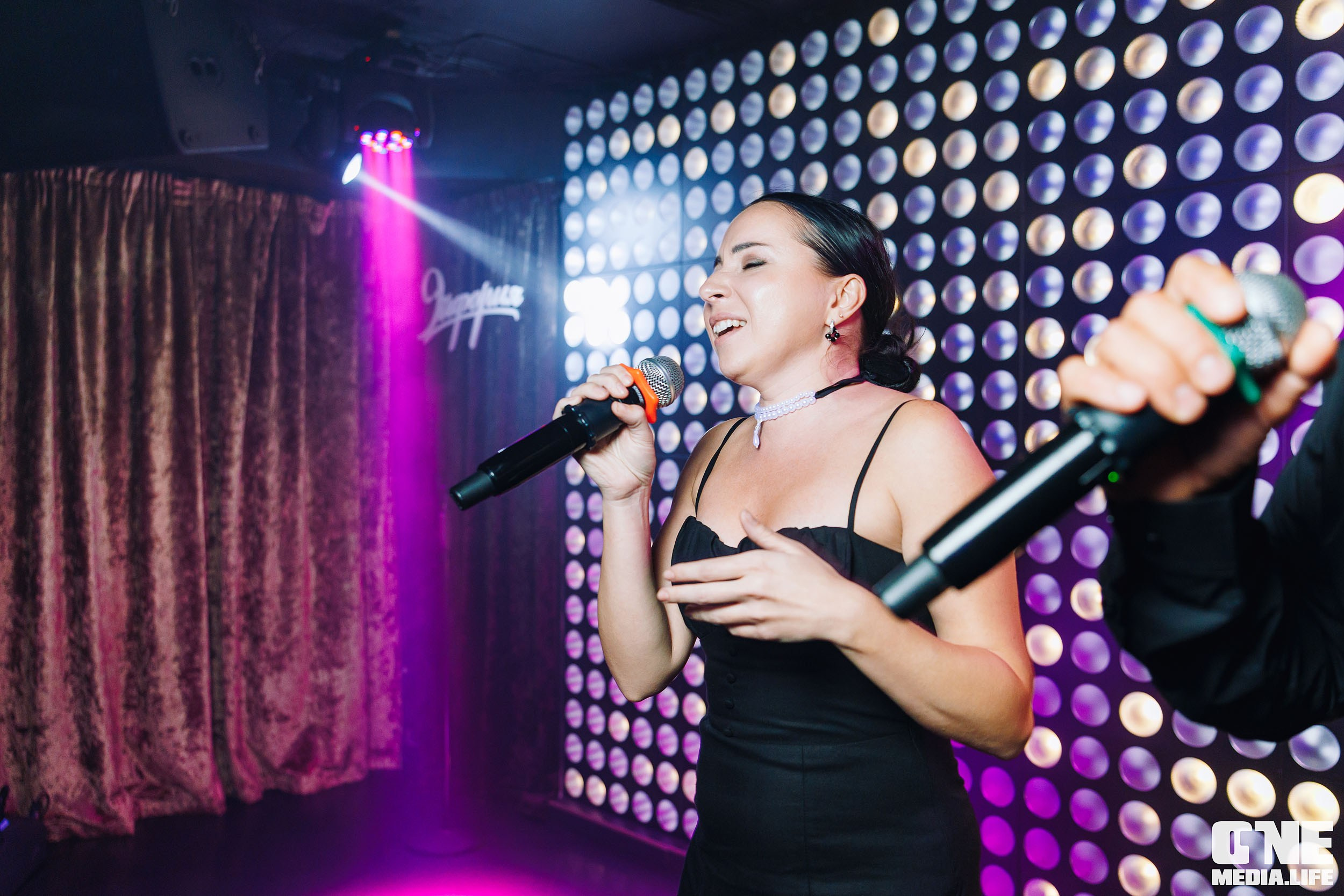 Фоторепортаж из караоке-клуба Эйфория. One Media Life: фоторепортажи, фотоотчеты с мероприятий и заведений