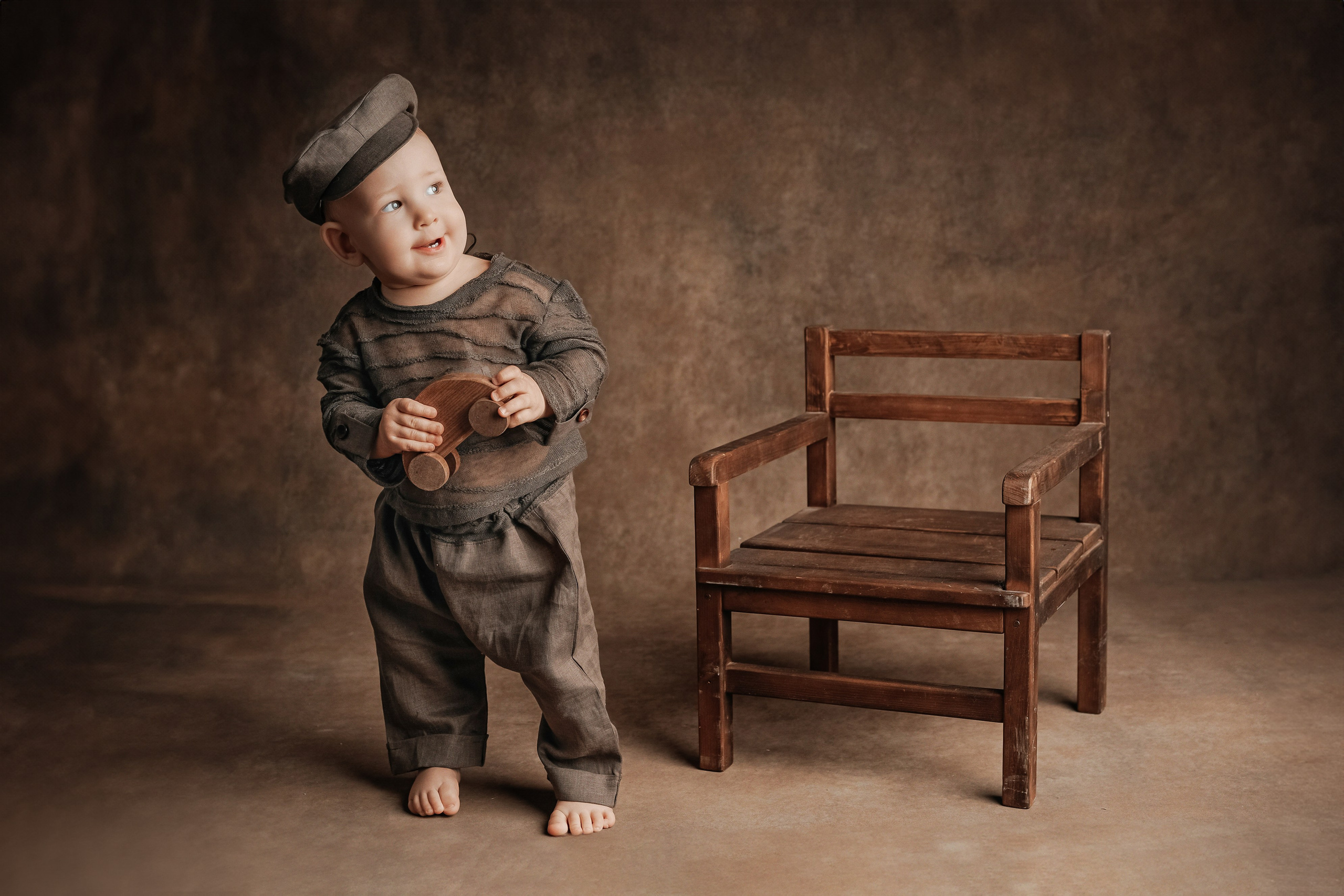 ГОДИК В РЕТРО СТИЛЕ. Фотограф новорожденных беременных в Тюмени Ткачук Татьяна