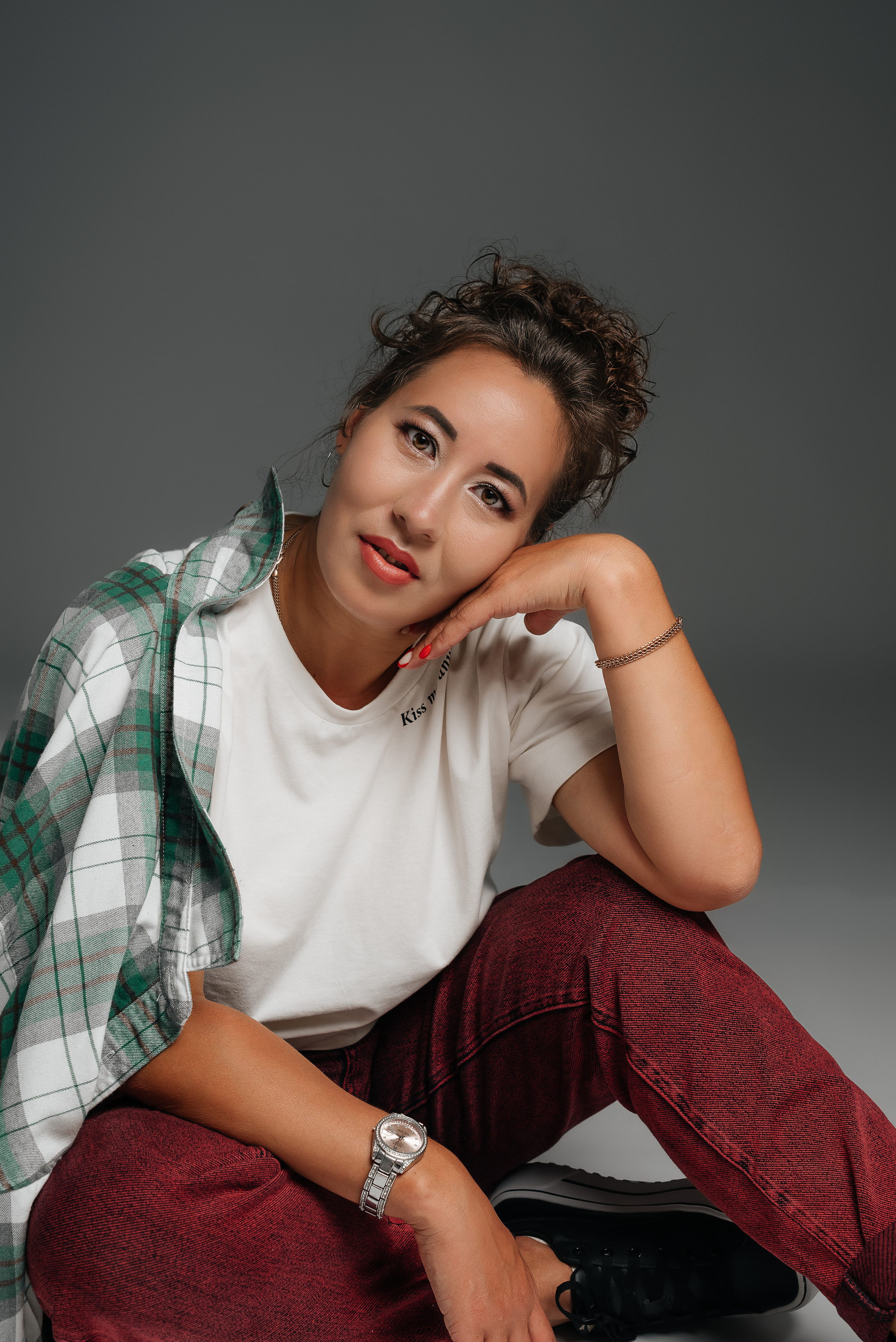 Студийная фотосессия в стиле VOGUE. Свадебный, семейный и школьный фотограф в Бийске Ксения Мамаева