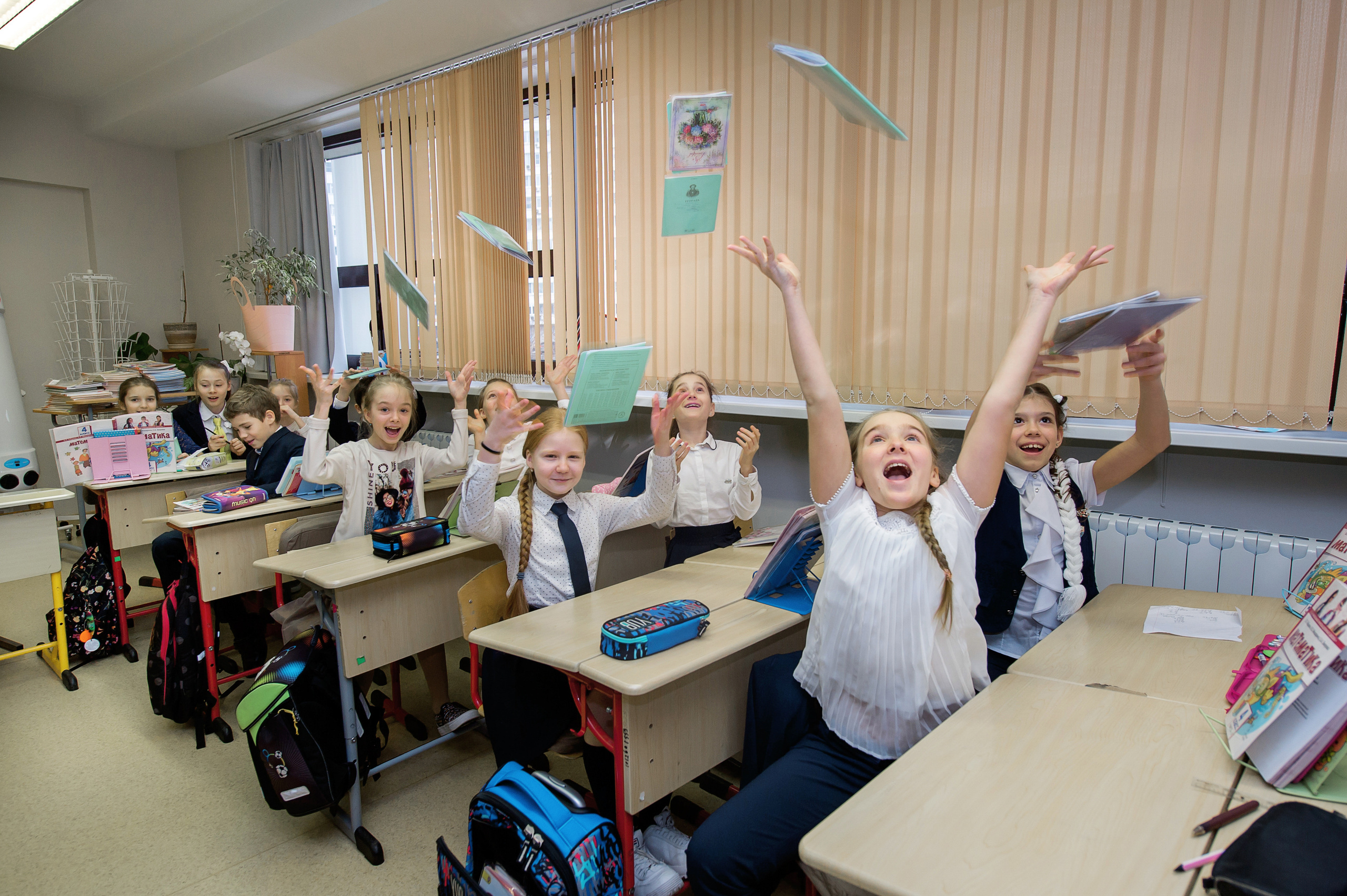 Школьные съемки для выпускных альбомов 1, 4, 9,11 классов. Выпускные альбомы. Частные съемки