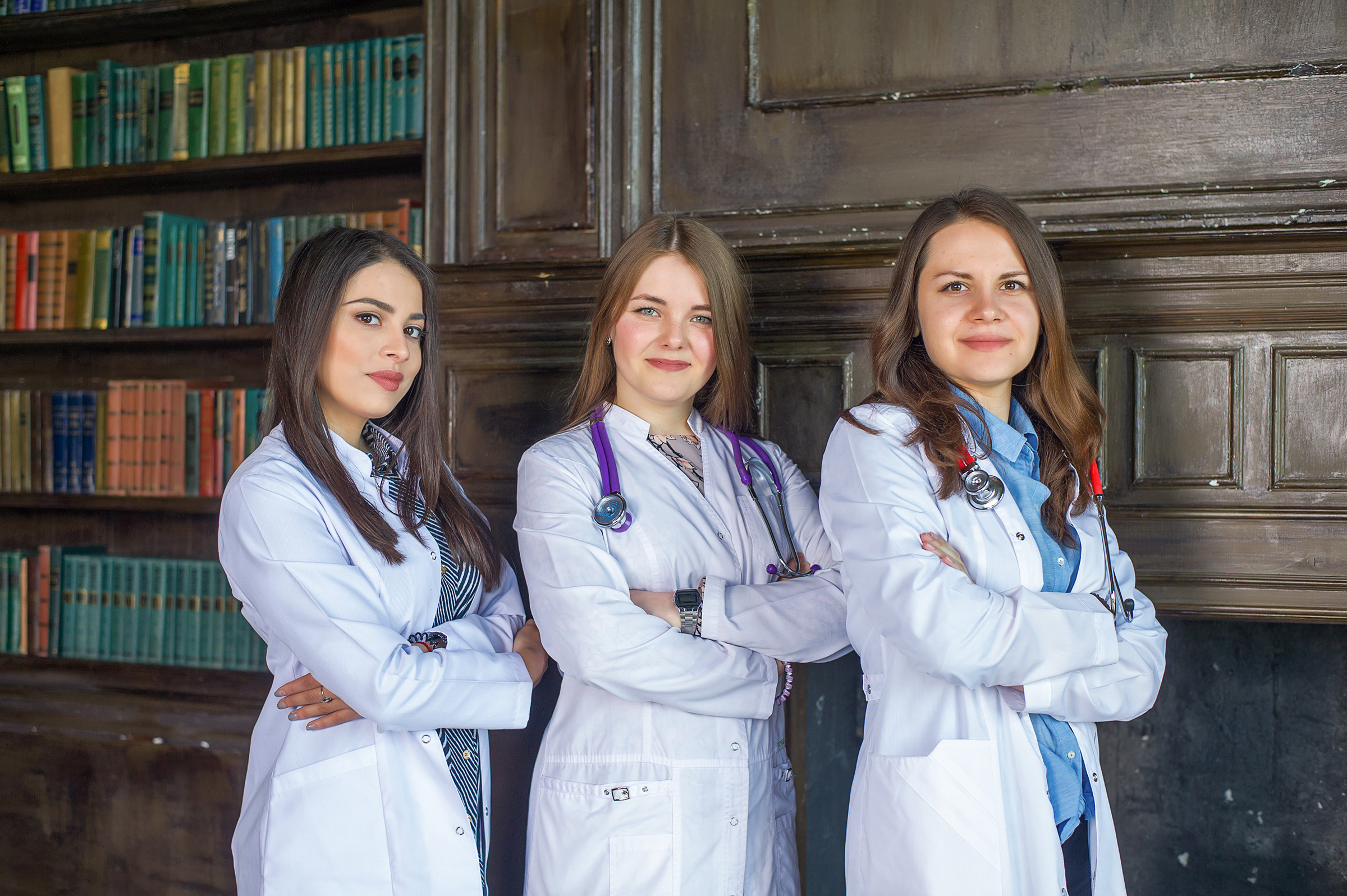 Школьные съемки для выпускных альбомов 1, 4, 9,11 классов. Выпускные альбомы. Частные съемки