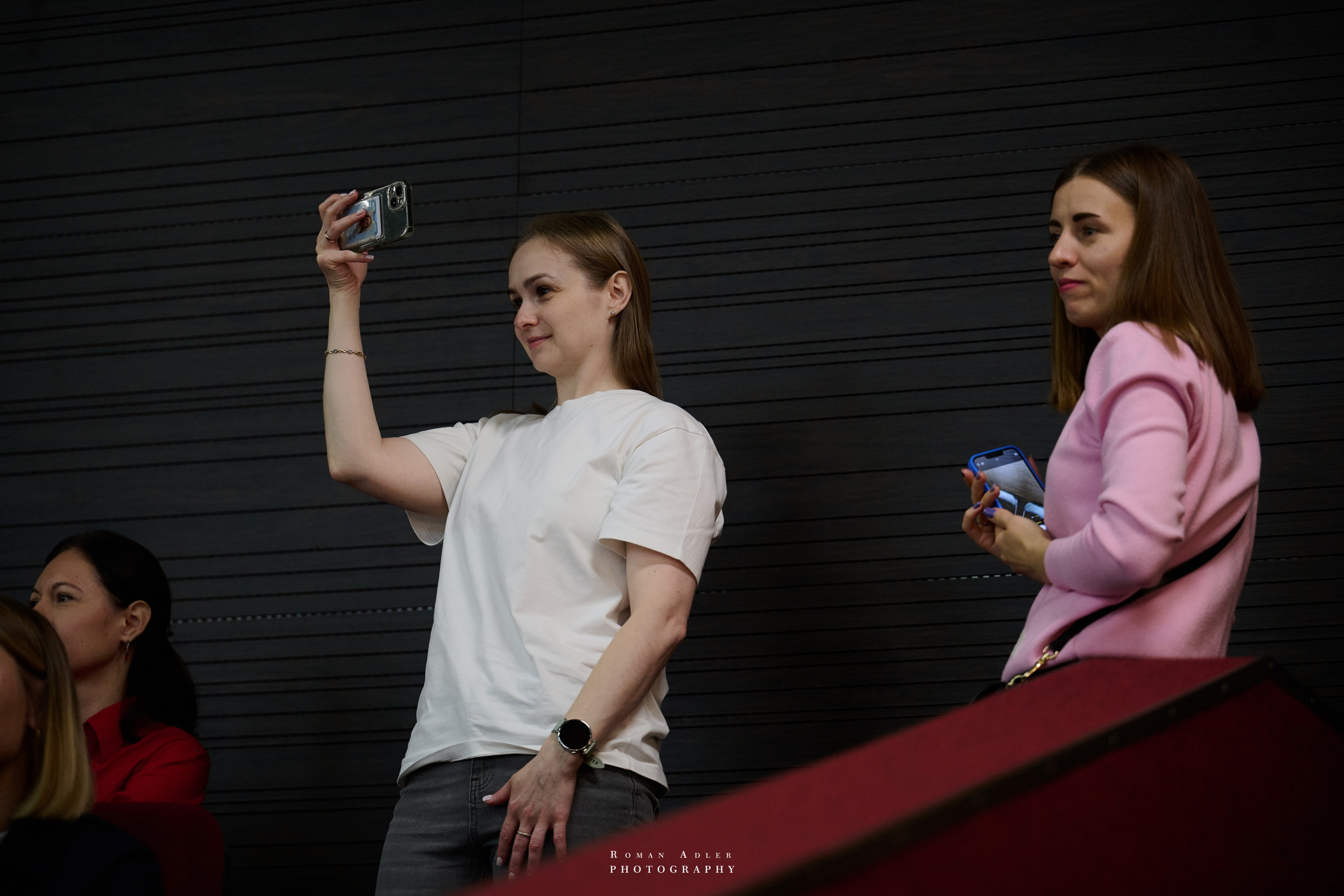 ДК «Победа» выставка фотопроекта «Территории». Фотограф Роман Адлер