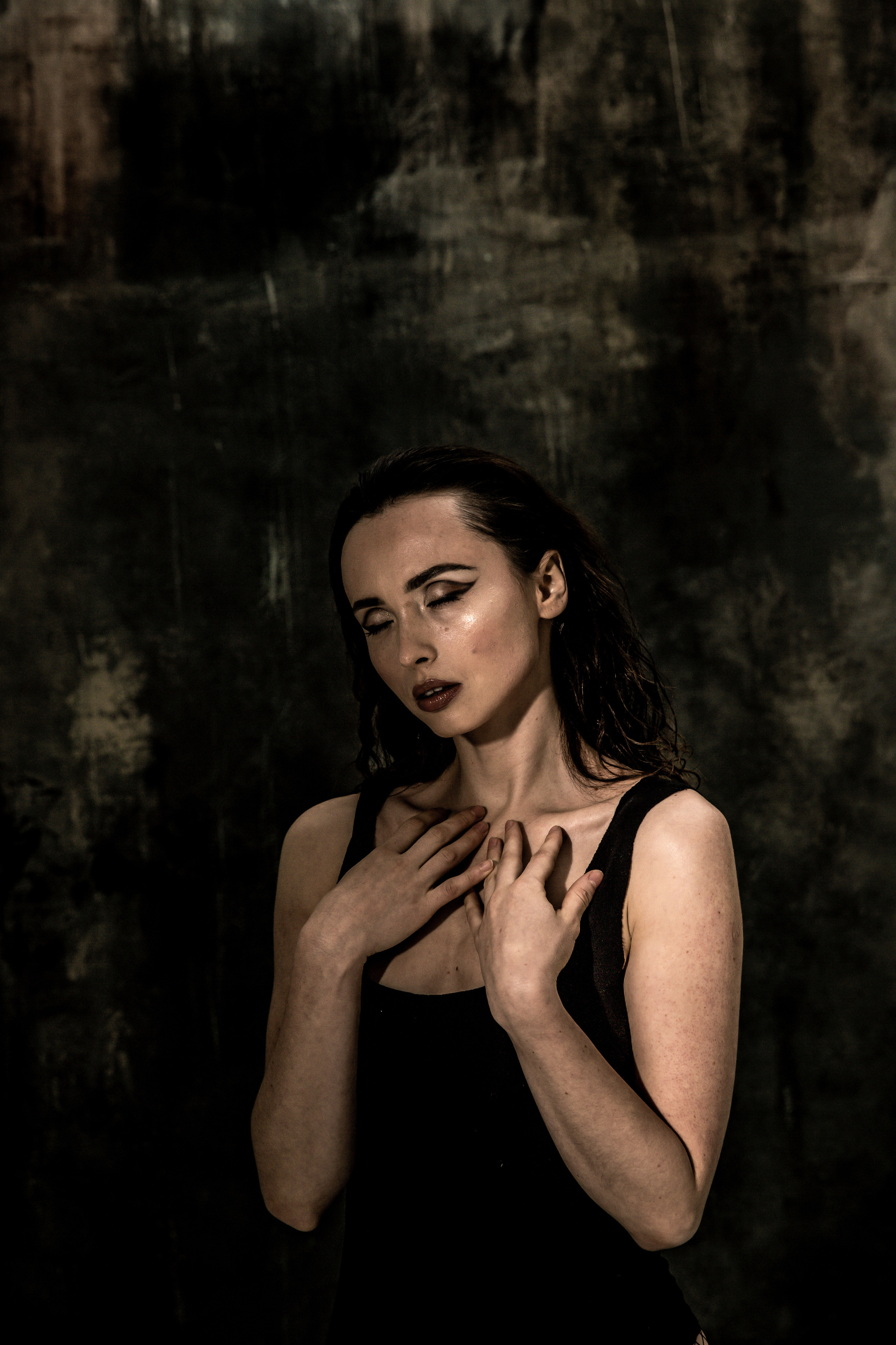 СашА. Не то, что кажется. Визуальный художник Лиана Даренская, Москва